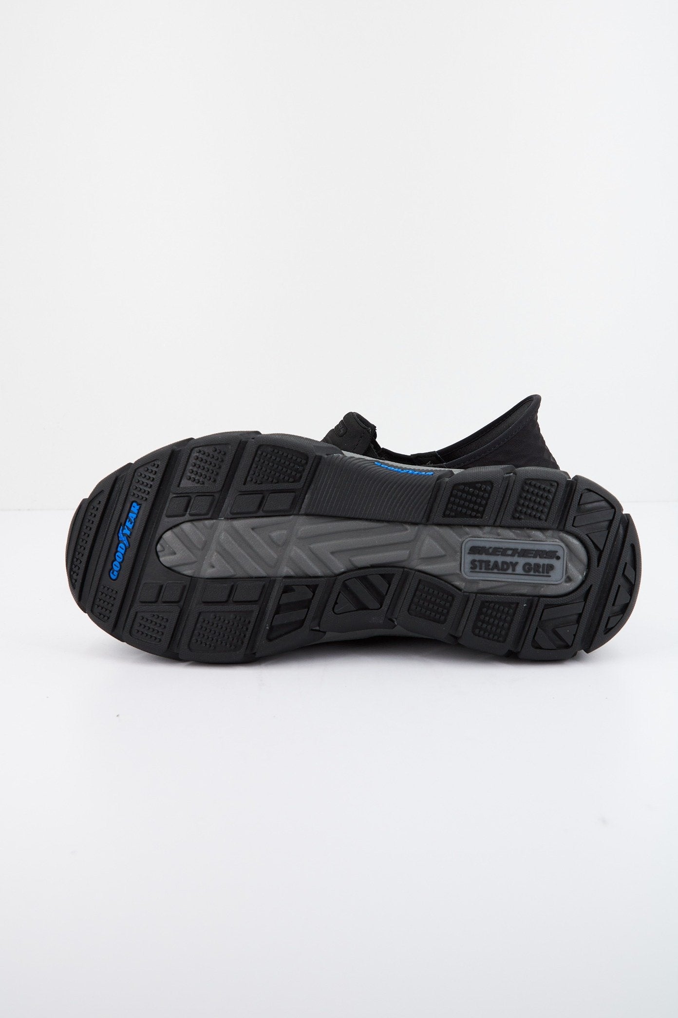 SKECHERS SLIP-INS: S en color NEGRO (4)