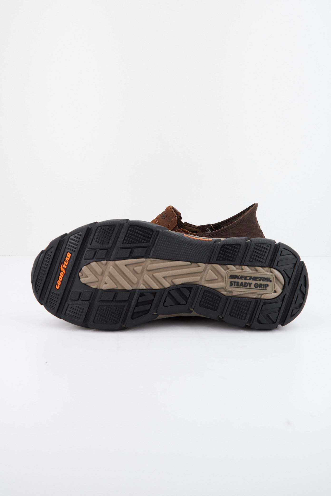 SKECHERS SLIP-INS: S en color MARRON (4)