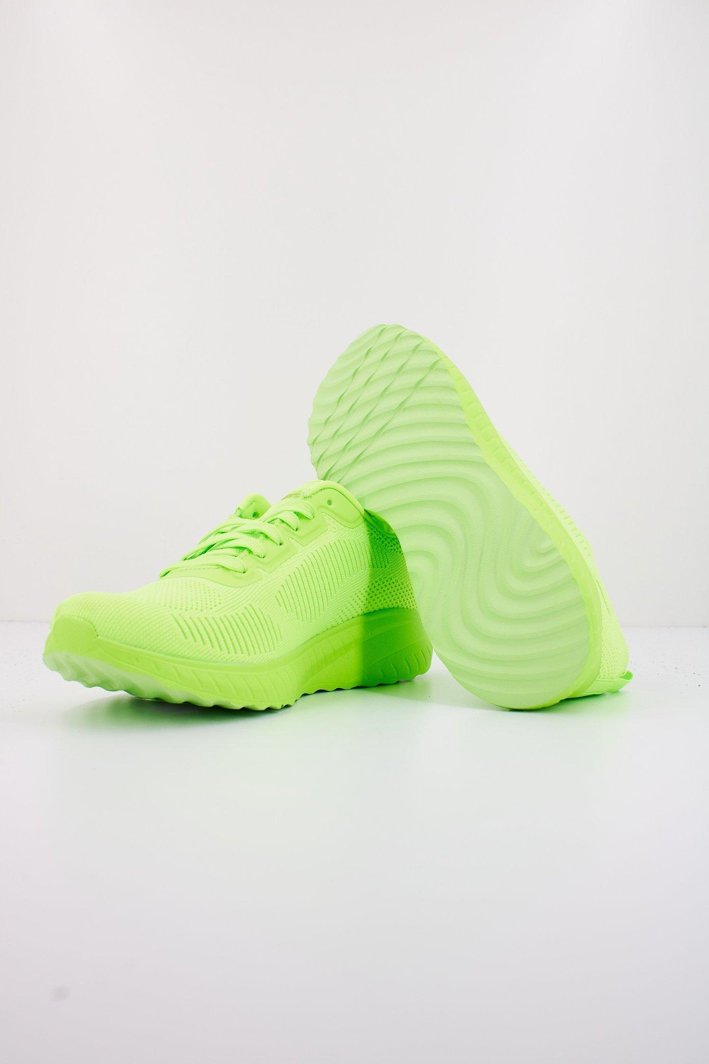 SKECHERS BOBS SQUAD CHAOS en color VERDE (4)