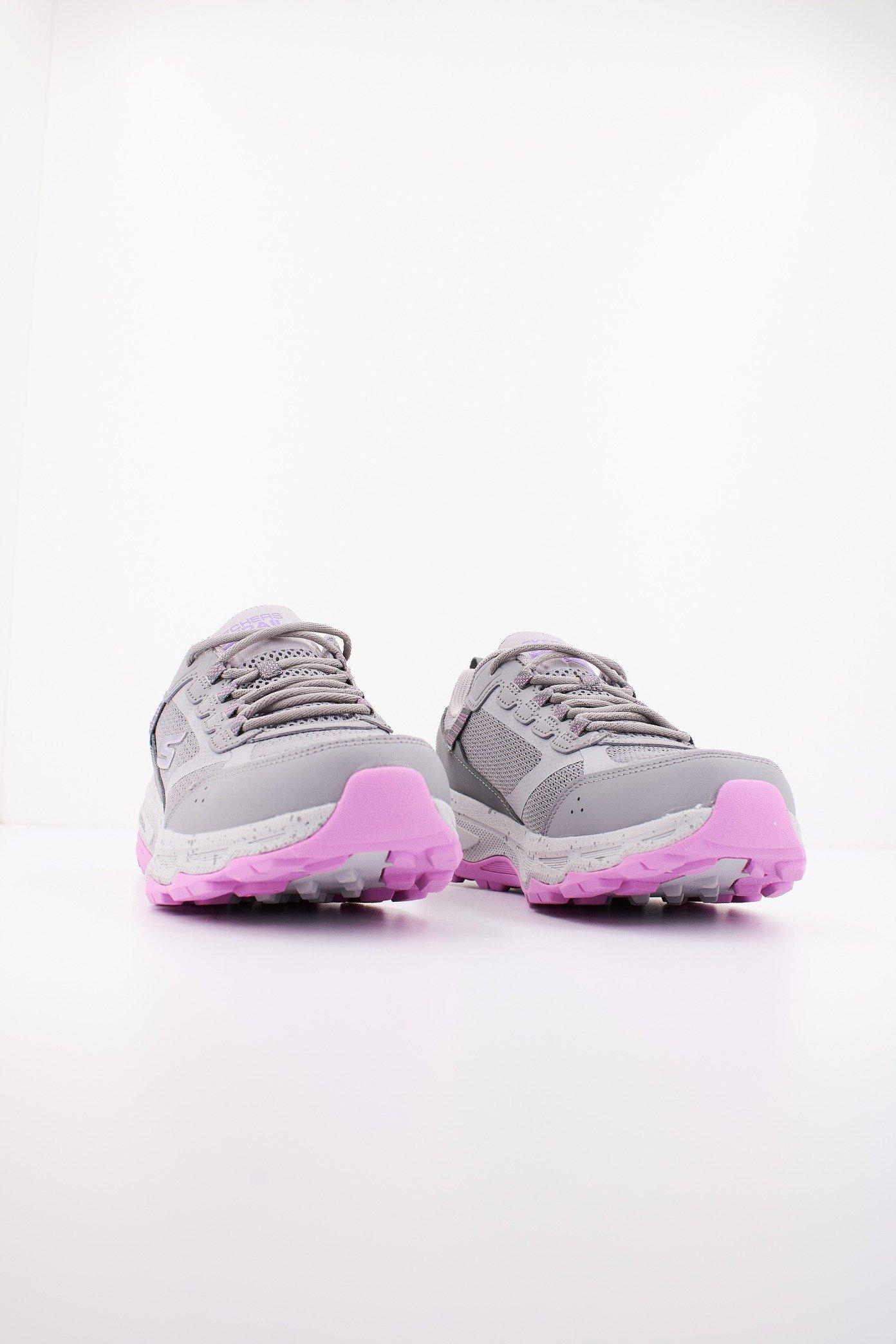 SKECHERS GO RUN TRAIL ALTITUDE en color GRIS (2)