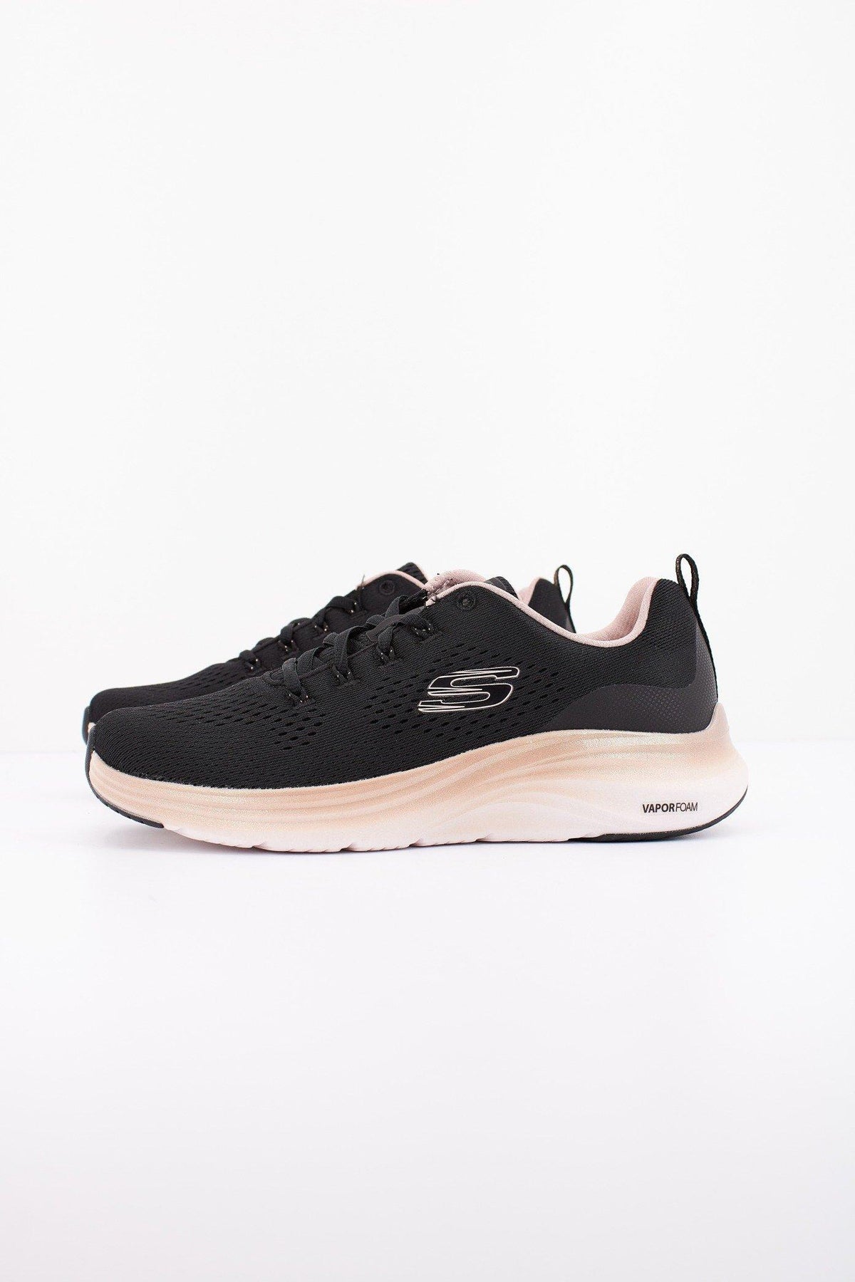 SKECHERS S en color NEGRO (1)