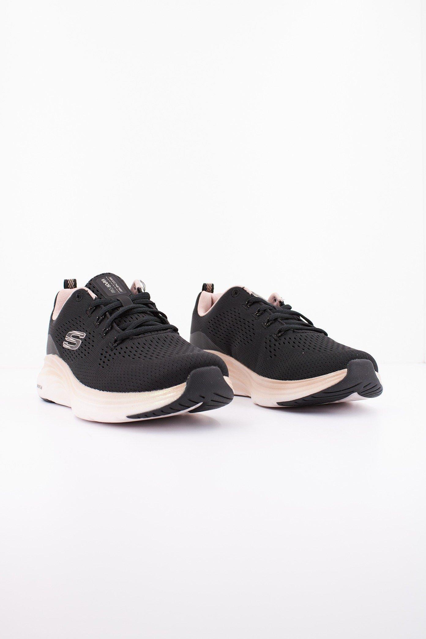 SKECHERS S en color NEGRO (2)