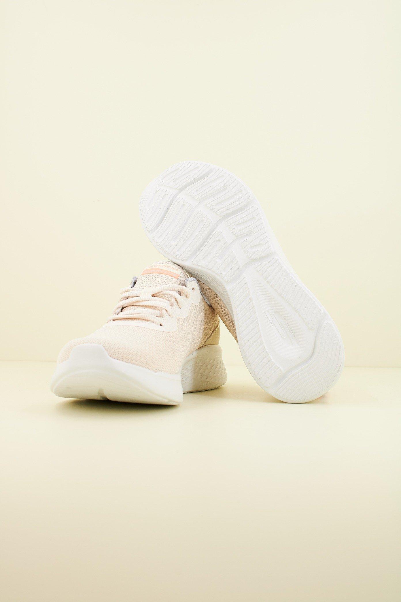 SKECHERS SKECH-LITE PRO en color BEIS (4)