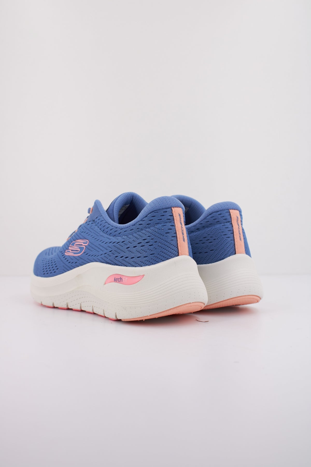 SKECHERS ARCH FIT . BIG LEAGUE en color AZUL (4)