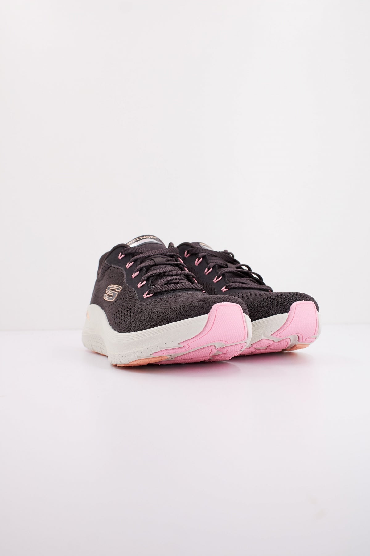 SKECHERS ARCH FIT . BIG LEAGUE en color GRIS (2)
