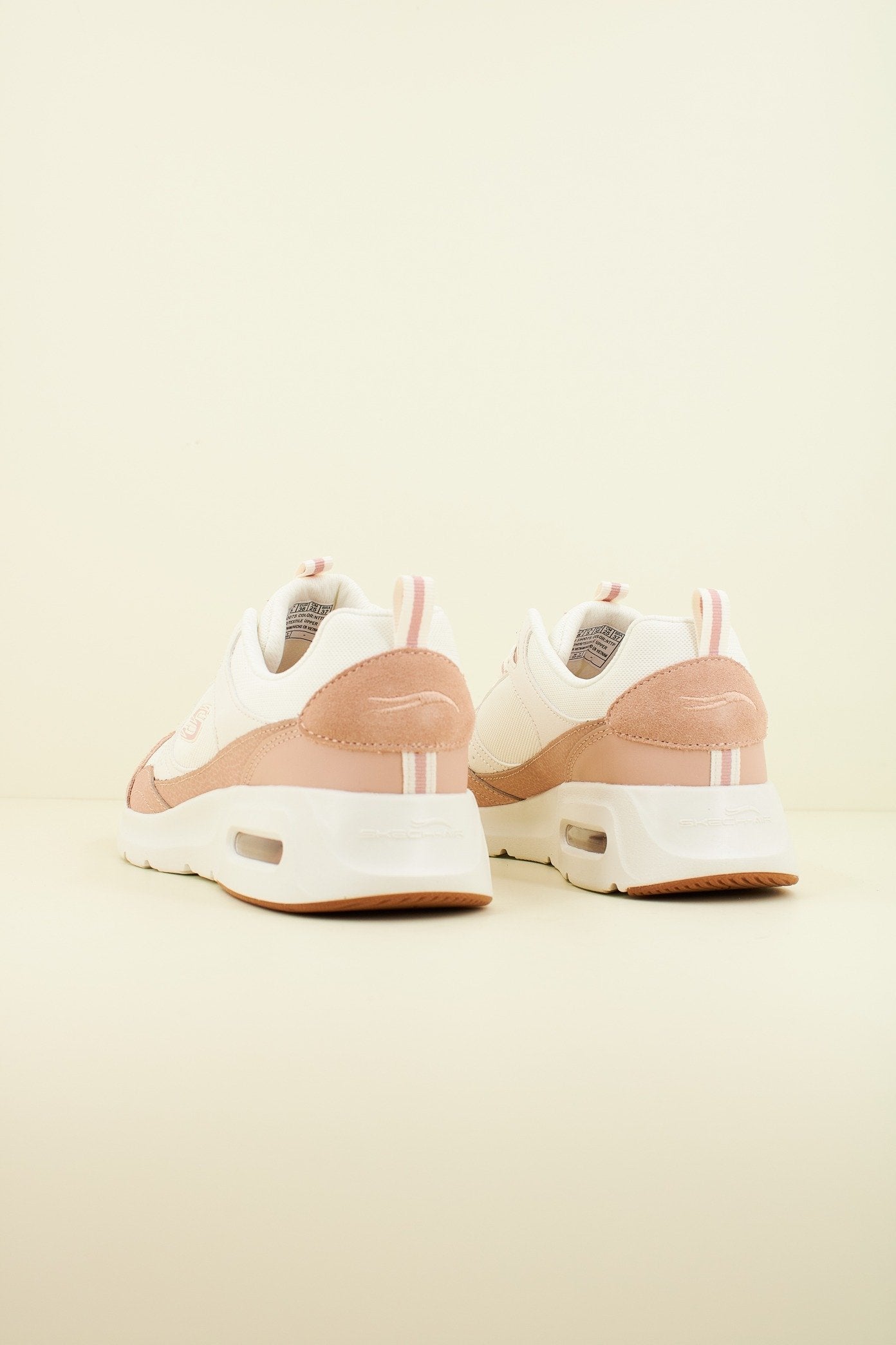 SKECHERS SKECH-AIR COURT en color BEIS (3)