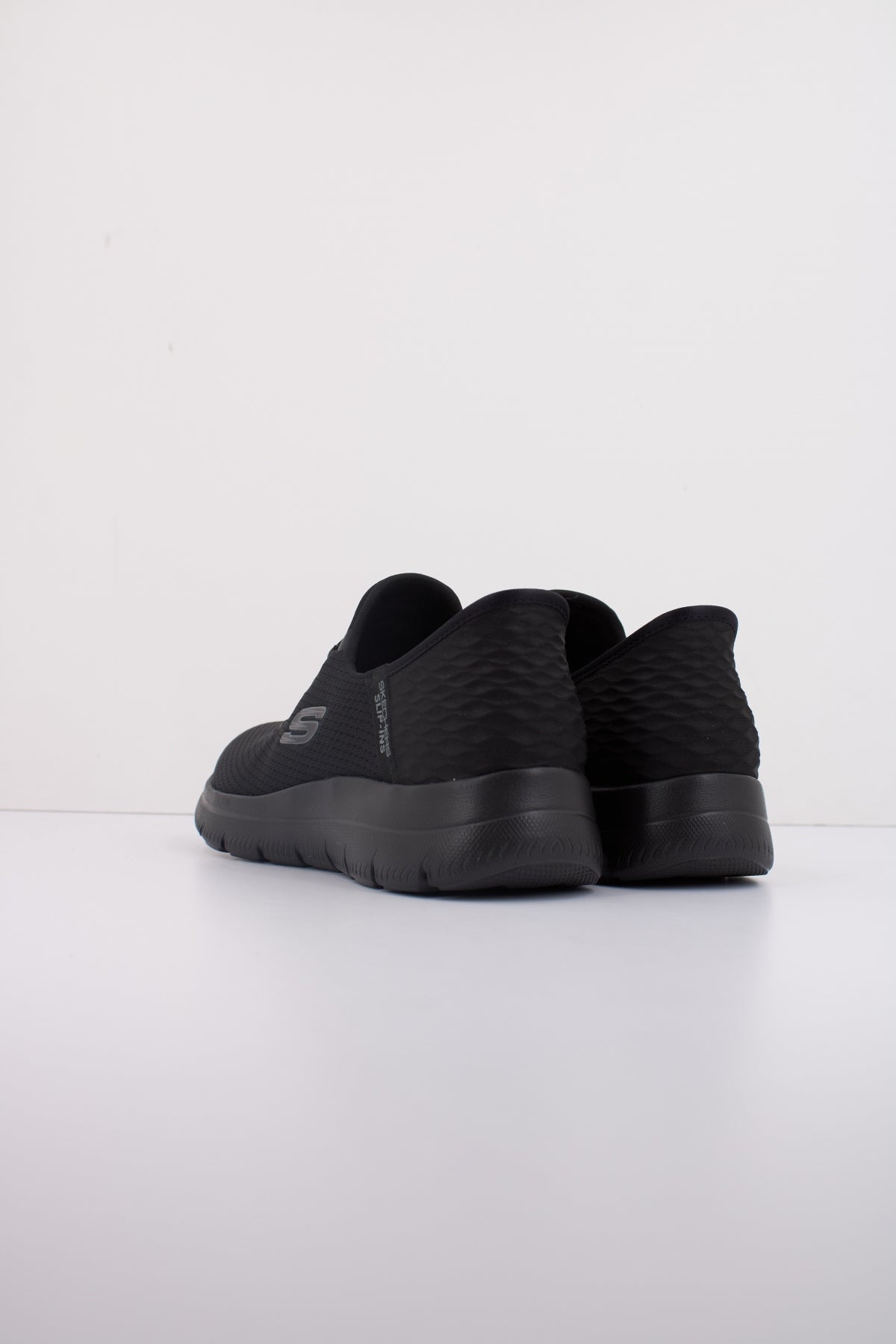 SKECHERS SLIP-INS SUMMITS - DIAMOND DREAM en color NEGRO (4)