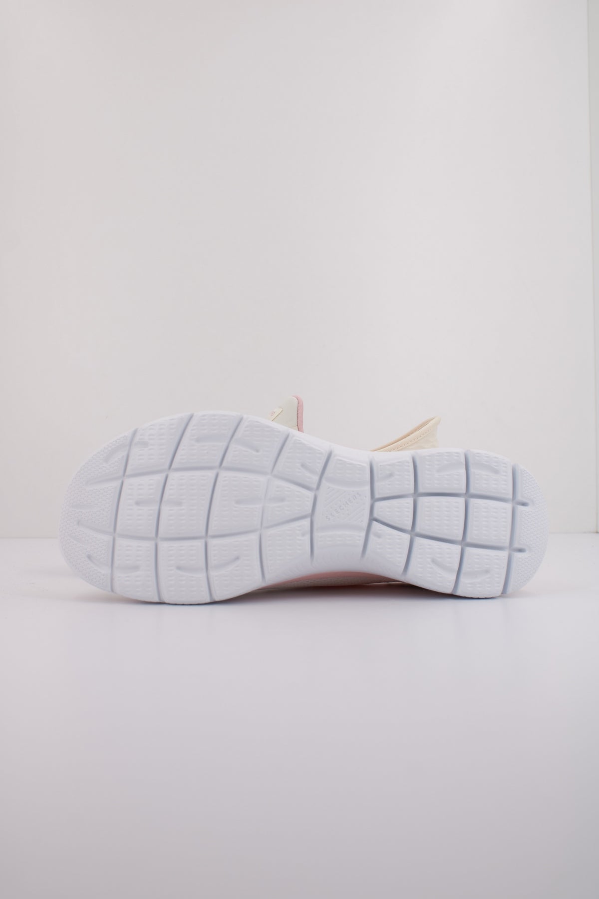 SKECHERS SLIP-INS SUMMITS - DIAMOND DREAM en color BEIS (5)