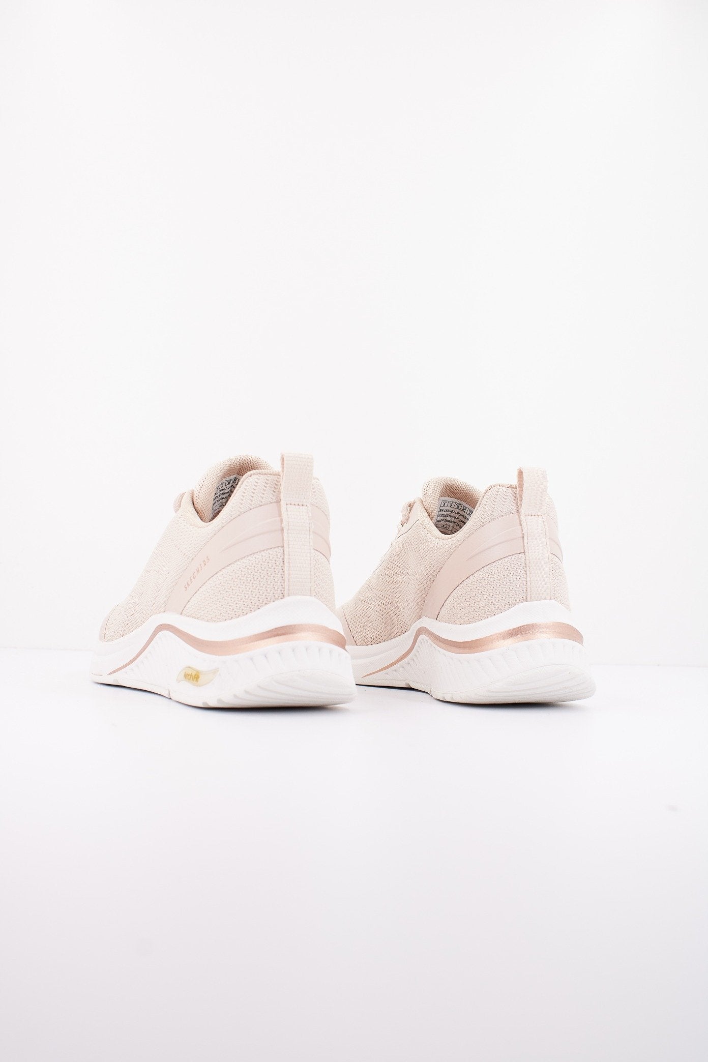 SKECHERS ARCH FIT S-MILES SONRISAS en color BEIS (3)
