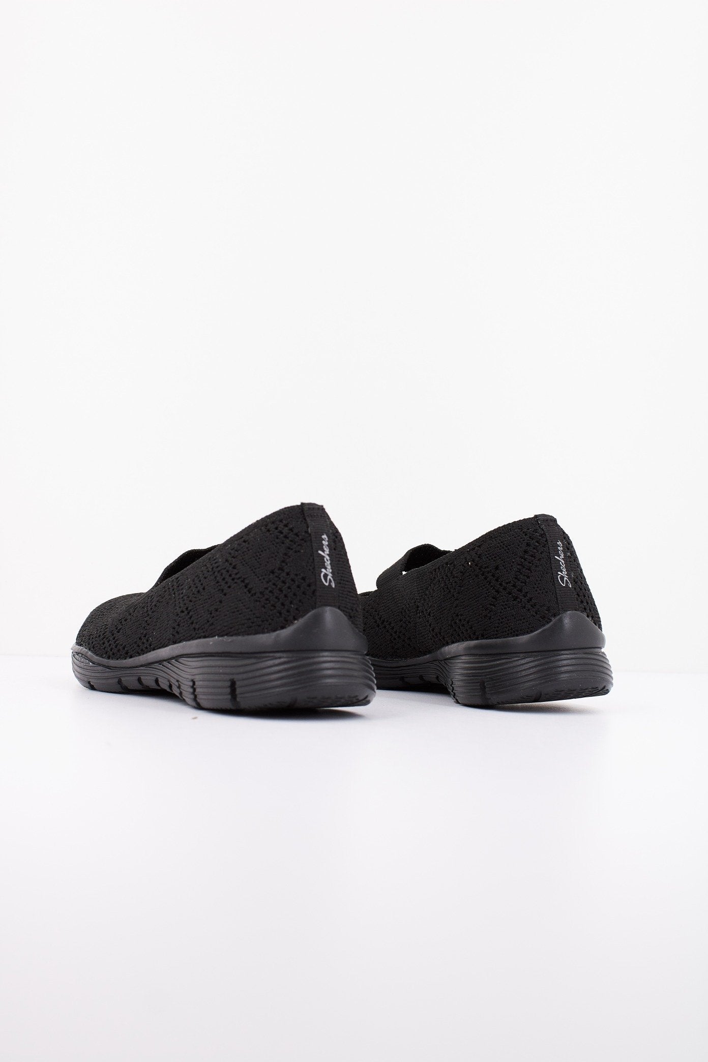 SKECHERS SEAGER - CASUAL PARTY en color NEGRO (3)