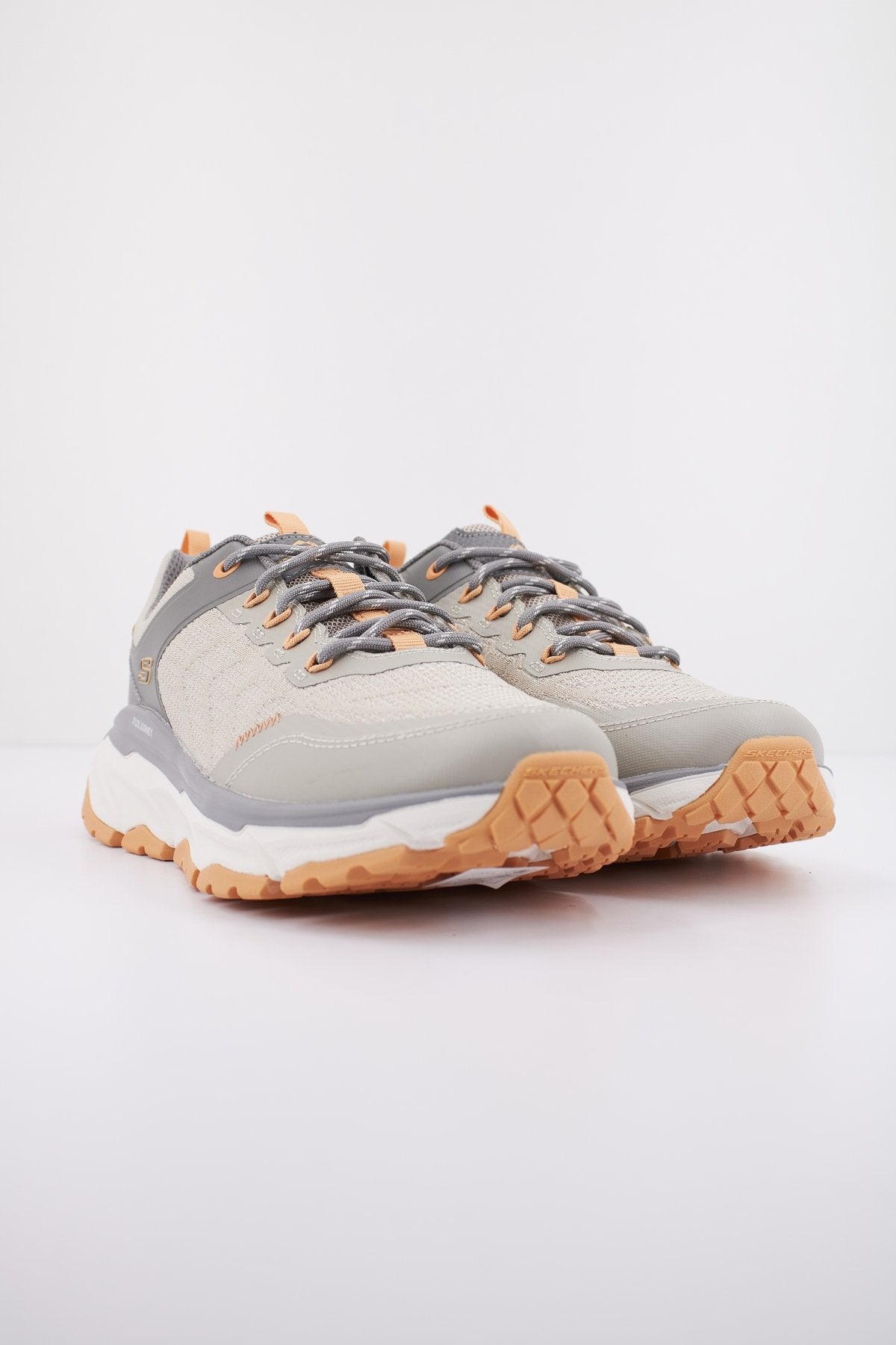 SKECHERS D'LUX JOURNEY en color GRIS (2)