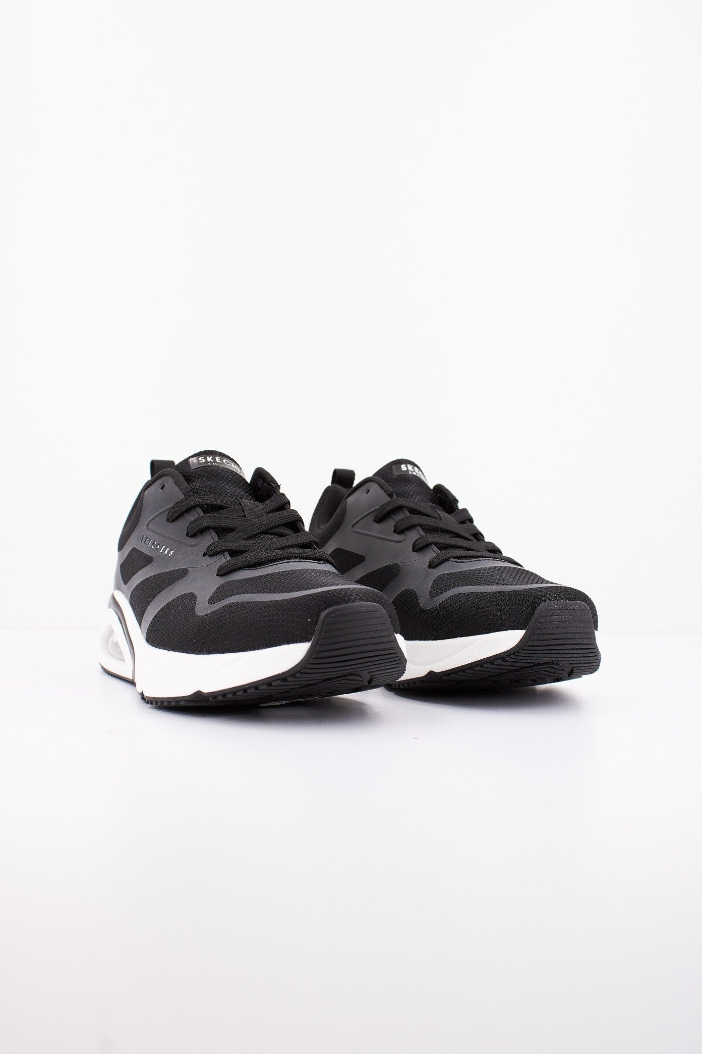 SKECHERS TRES-AIR UNO en color NEGRO (2)