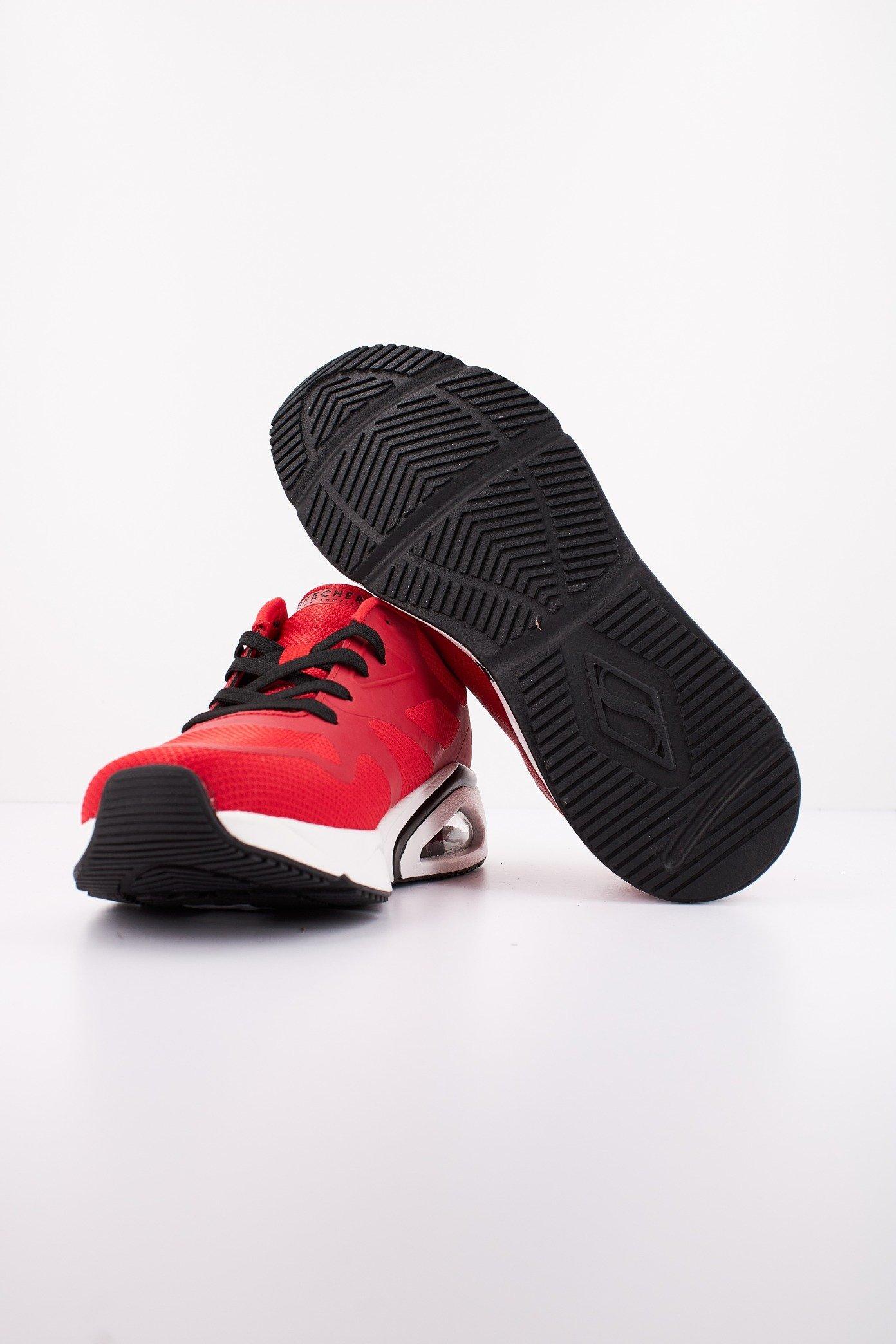 SKECHERS TRES-AIR UNO en color ROJO (4)