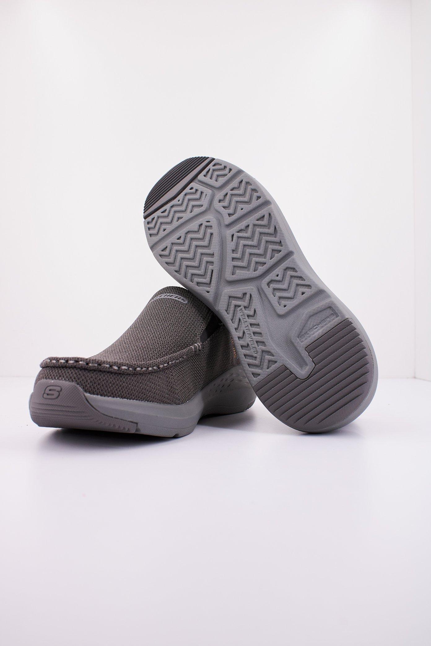 SKECHERS SLIP INS S en color GRIS (4)