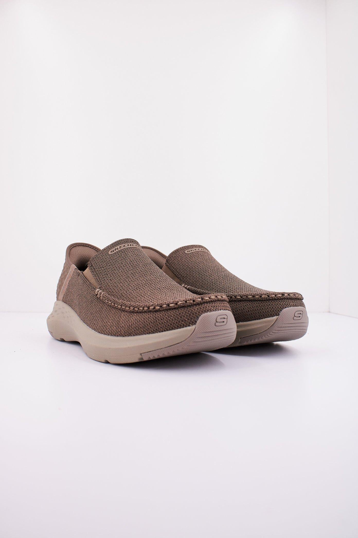 SKECHERS SLIP INS S en color MARRON (2)