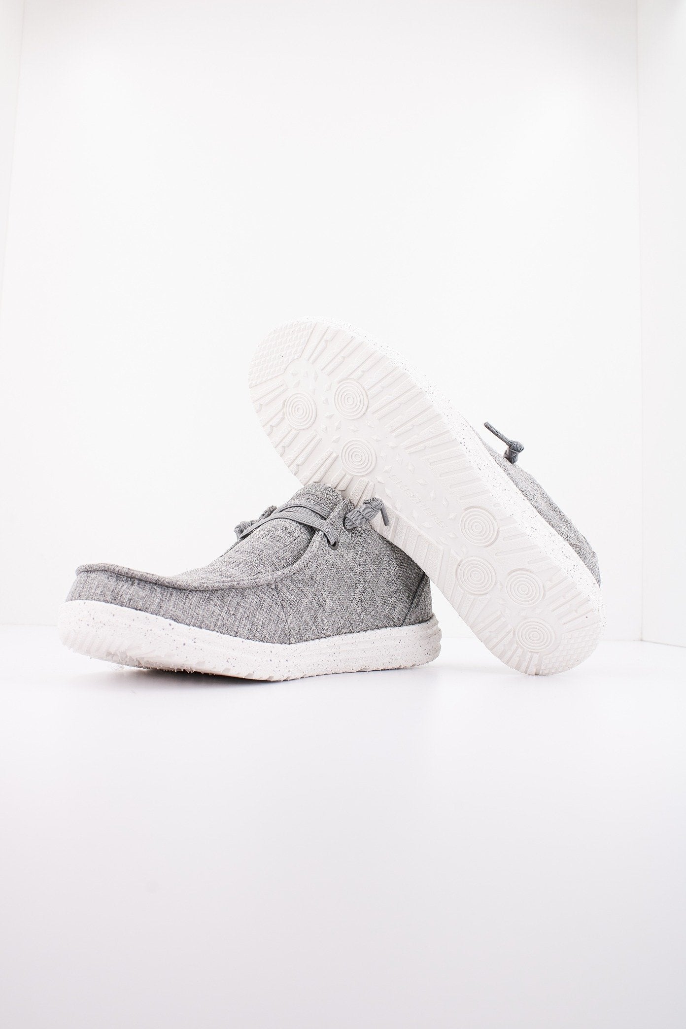 SKECHERS RELAXED FIT: SOLVANO en color GRIS (4)