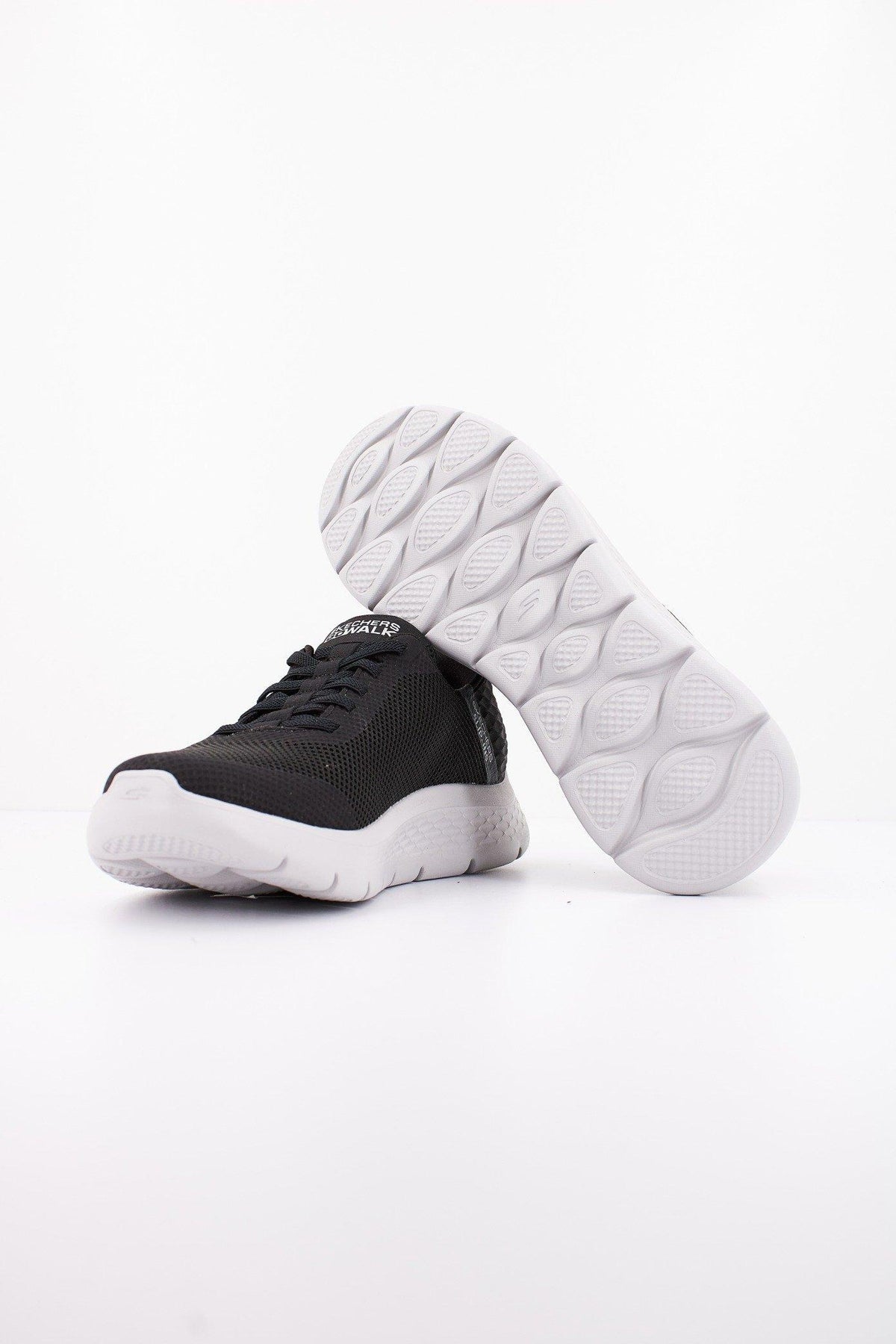 SKECHERS S GO WALK FLEX HANDS UP en color NEGRO (4)