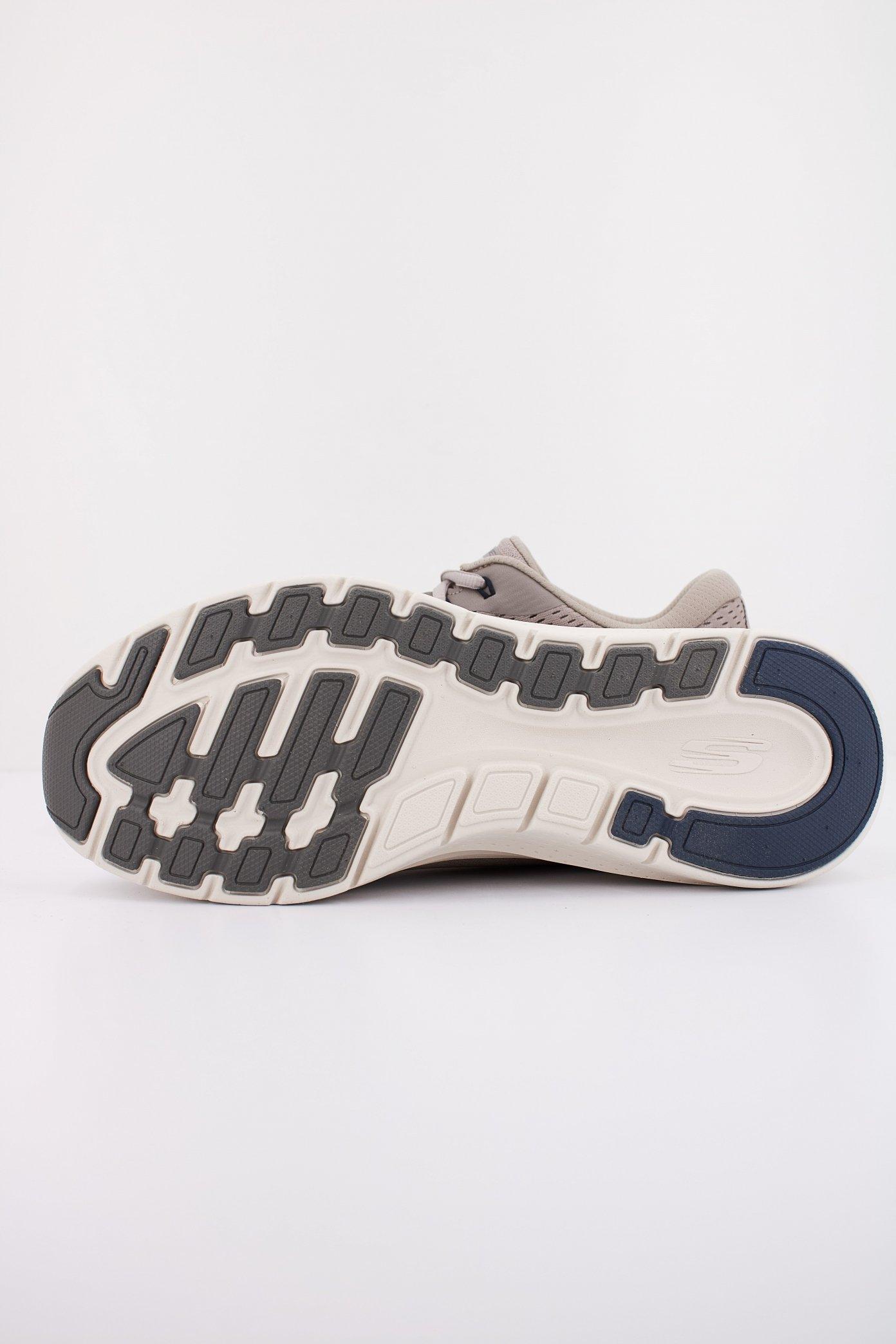 SKECHERS S ARCH FIT . en color BEIS (5)