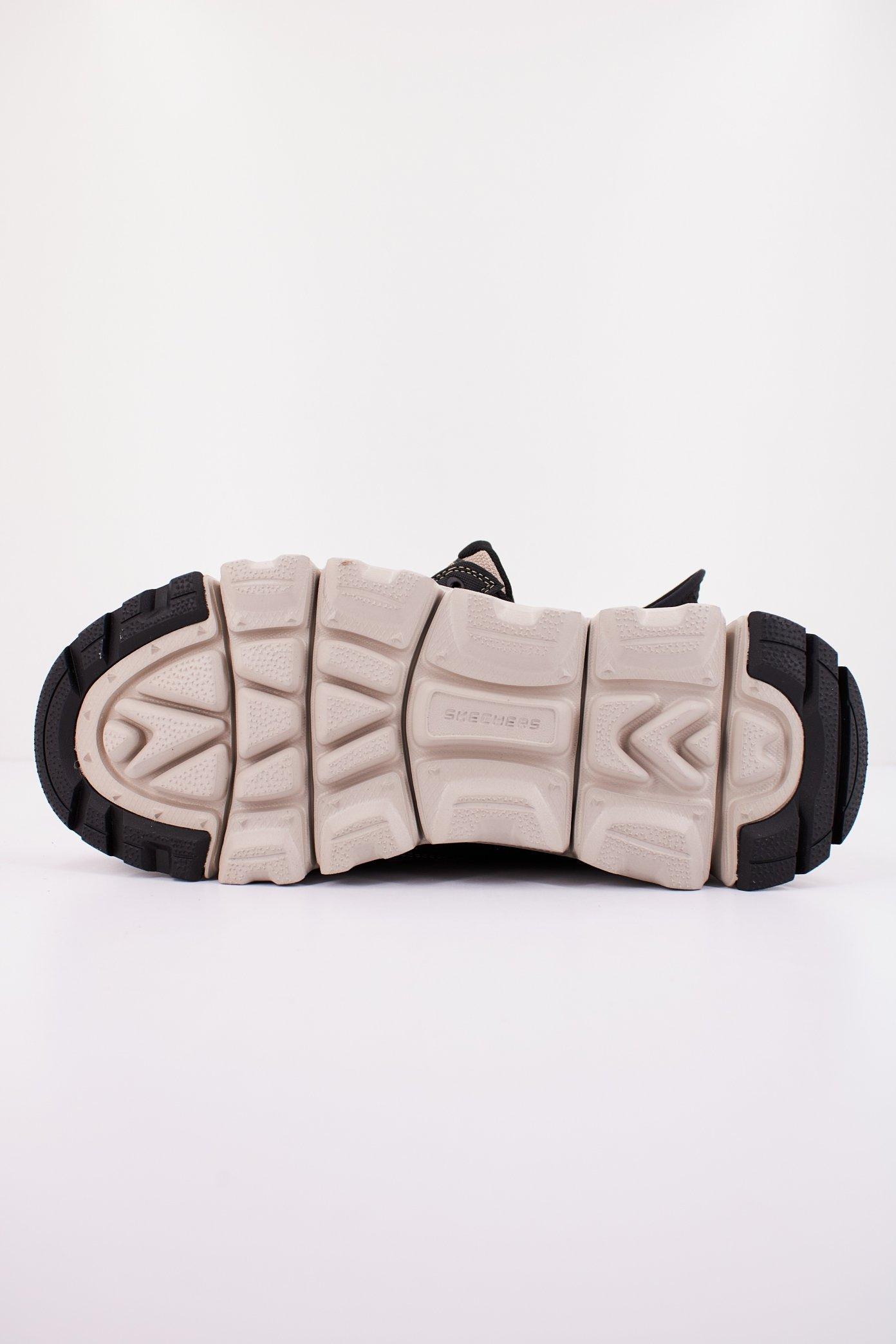 SKECHERS SUMMITS AT SLIP-INS en color MARRON (4)