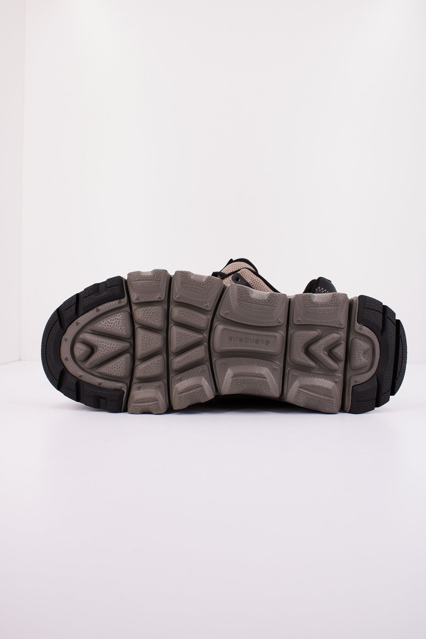 SKECHERS S en color NEGRO (4)