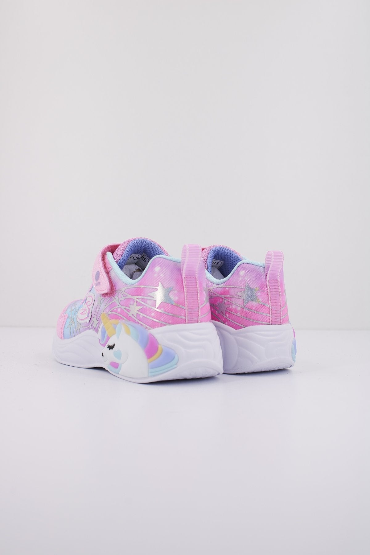 SKECHERS L en color ROSA (3)