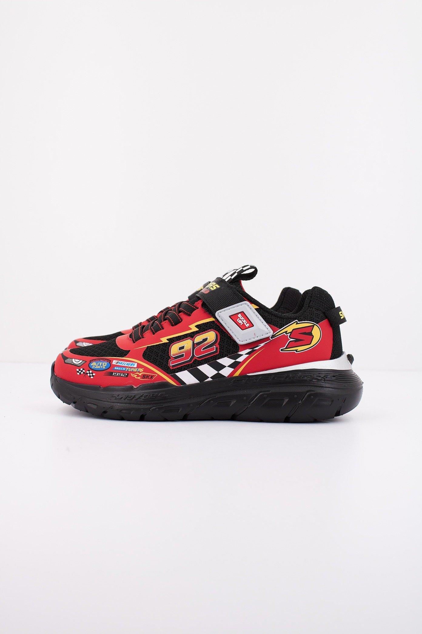 SKECHERS L en color NEGRO (1)