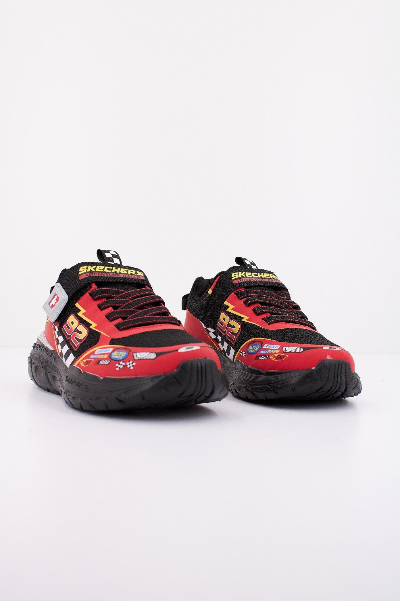 SKECHERS L en color NEGRO (2)