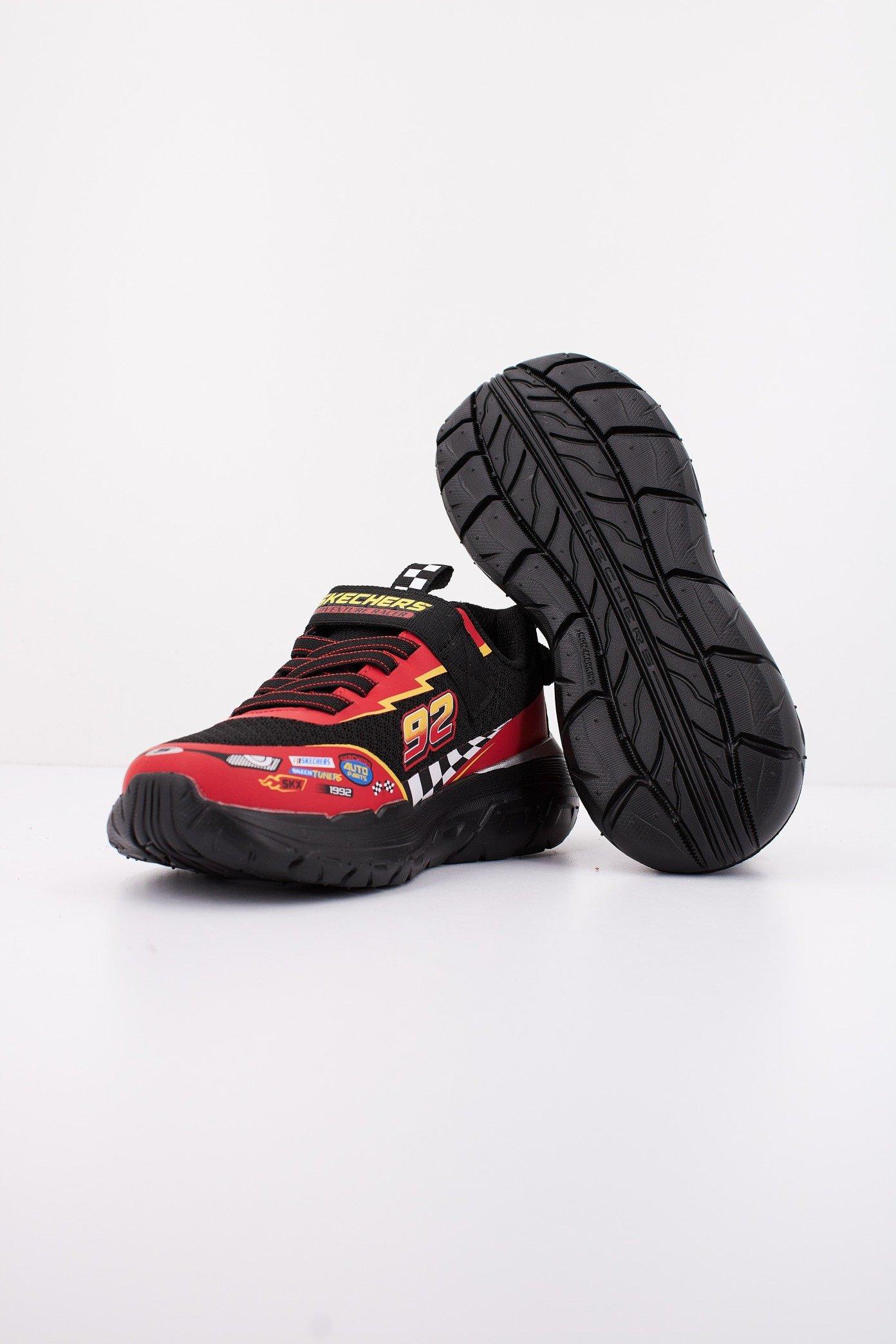SKECHERS L en color NEGRO (4)