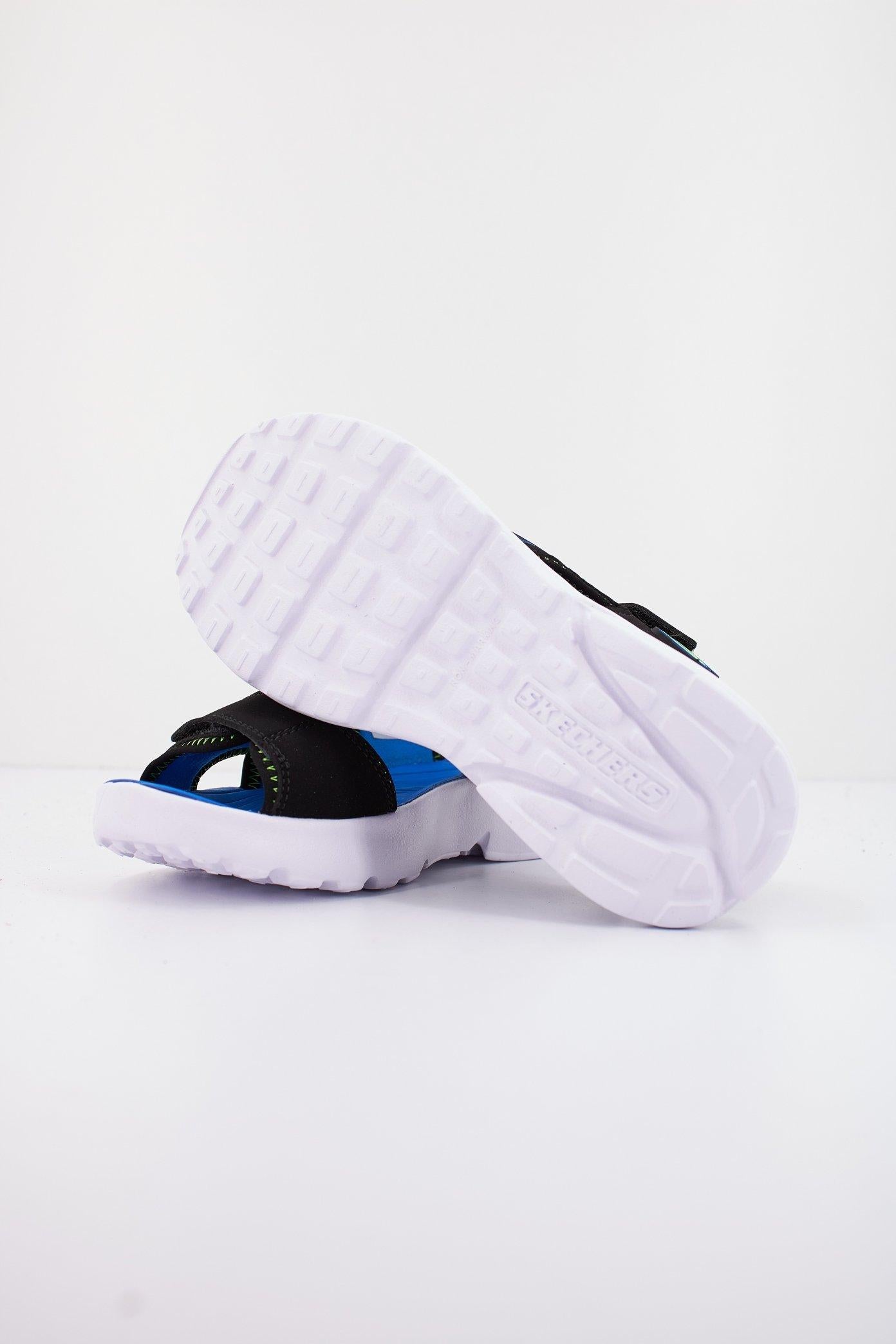 SKECHERS L en color NEGRO (4)