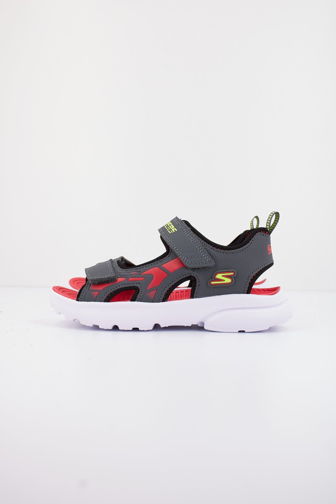 SKECHERS L en color GRIS (1)