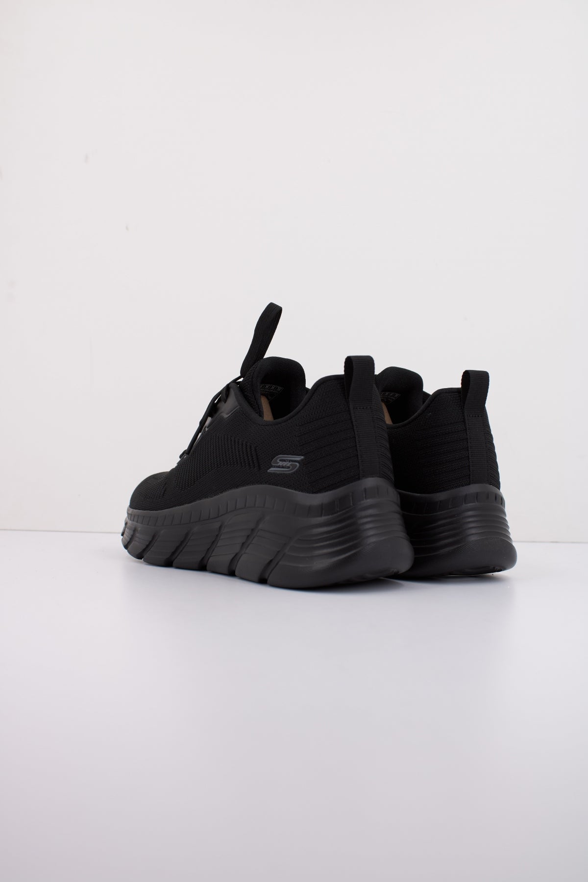 SKECHERS S en color NEGRO (4)