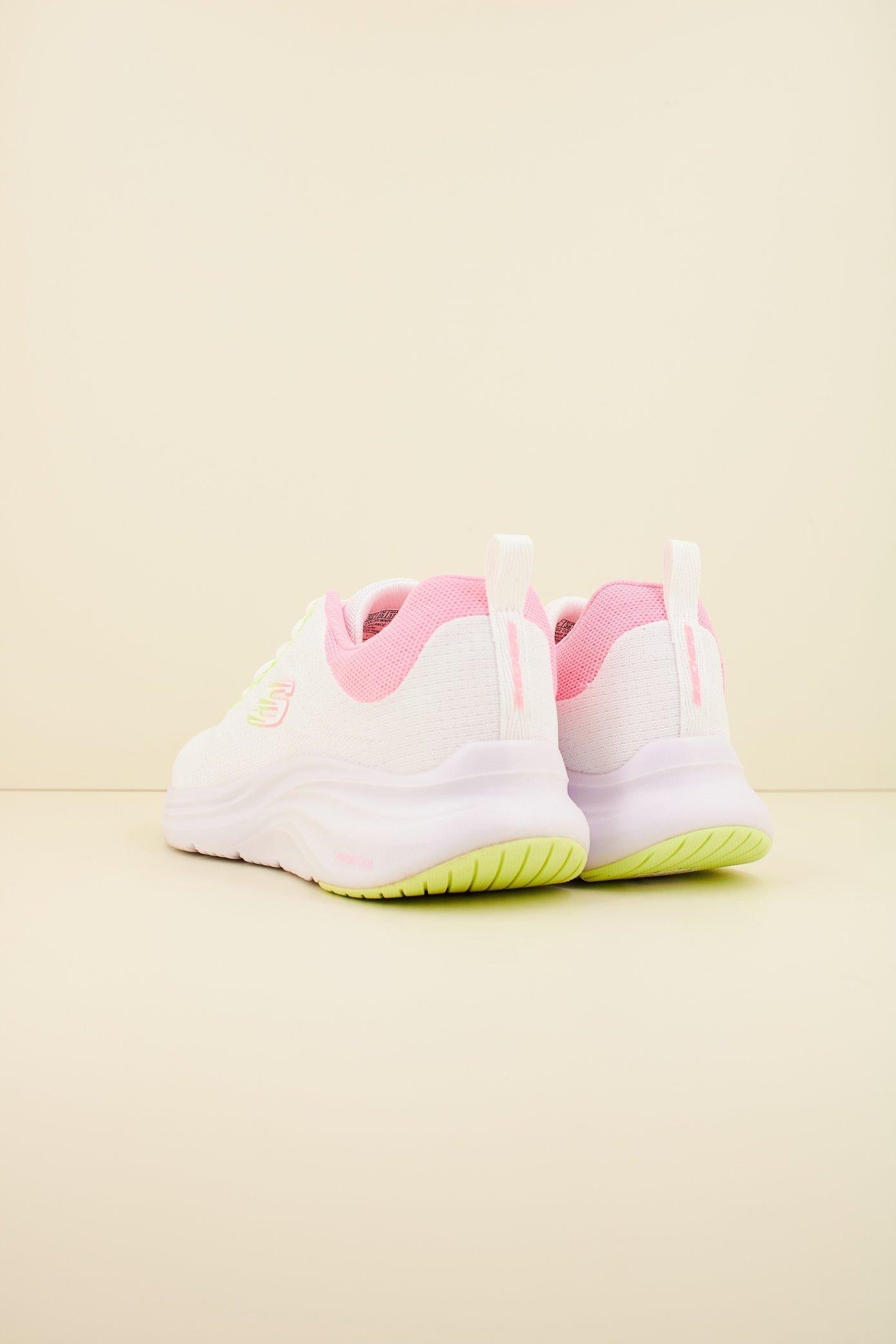 SKECHERS S en color BLANCO (3)