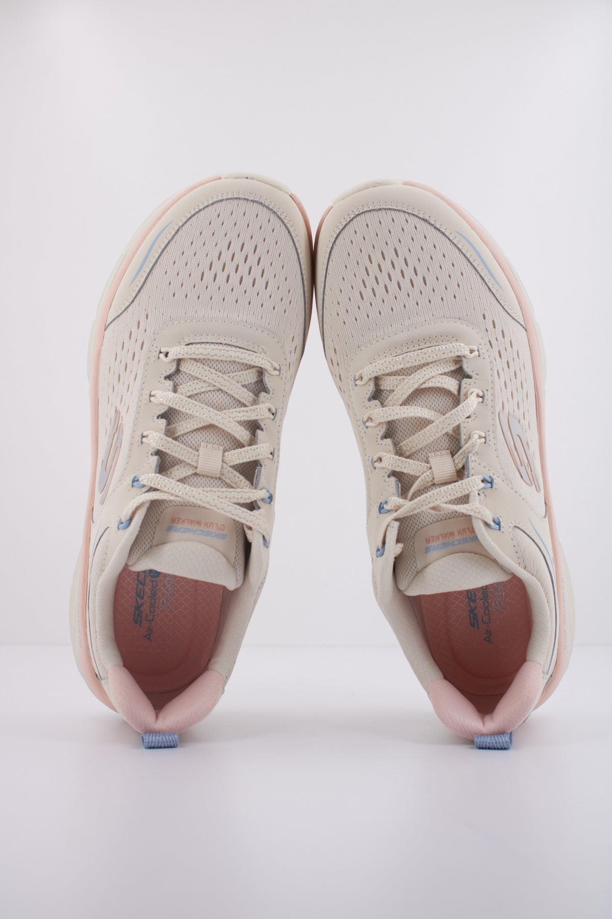 SKECHERS D'LUX WALKER . en color BEIS (3)