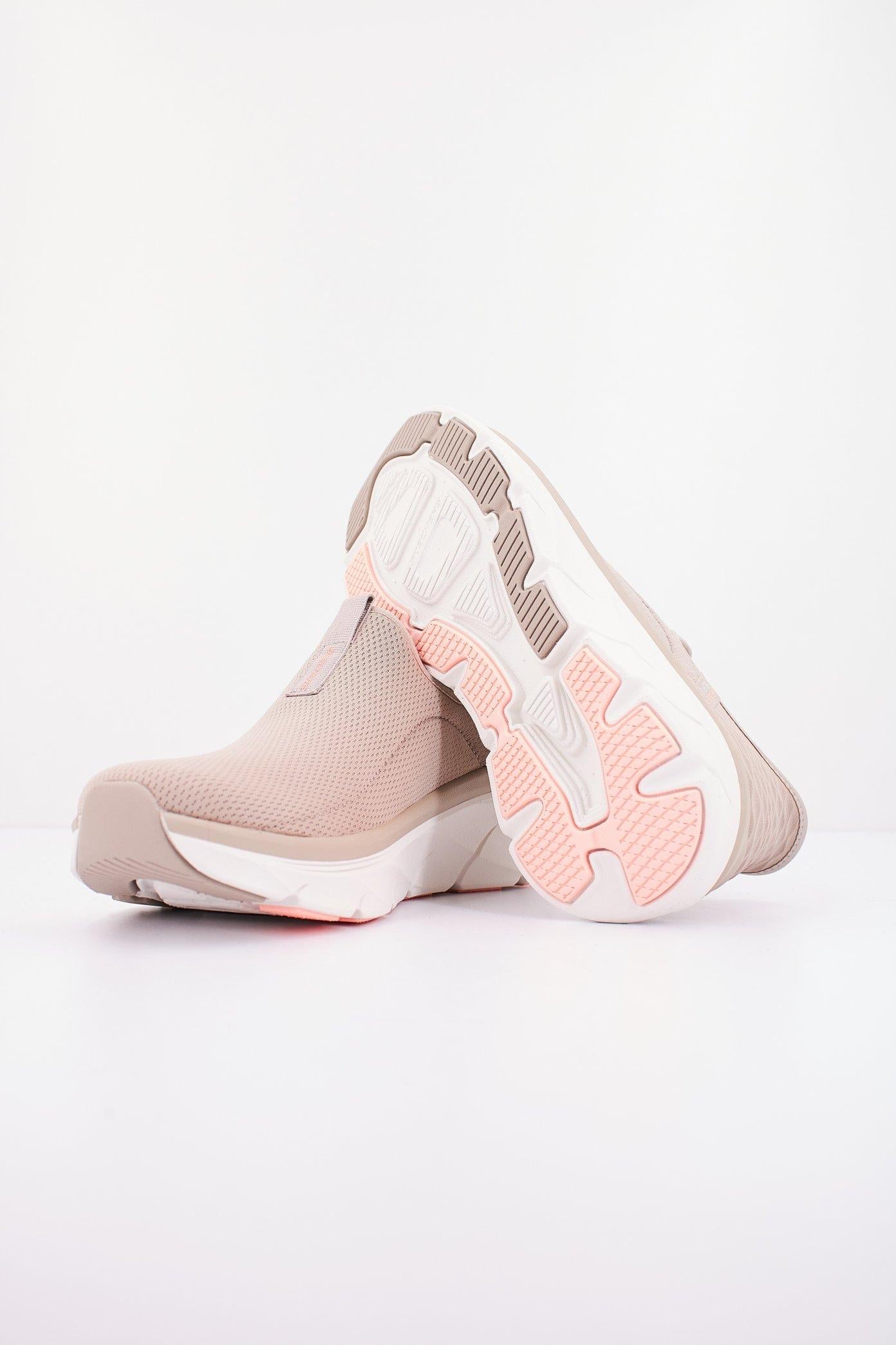 SKECHERS SLIP-INS S D'LUX WALKER . en color BEIS (4)