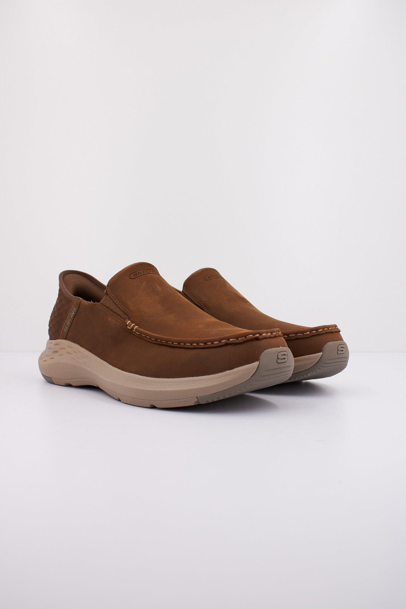 SKECHERS SLIP-INS: PARSON-OSWIN en color MARRON (2)