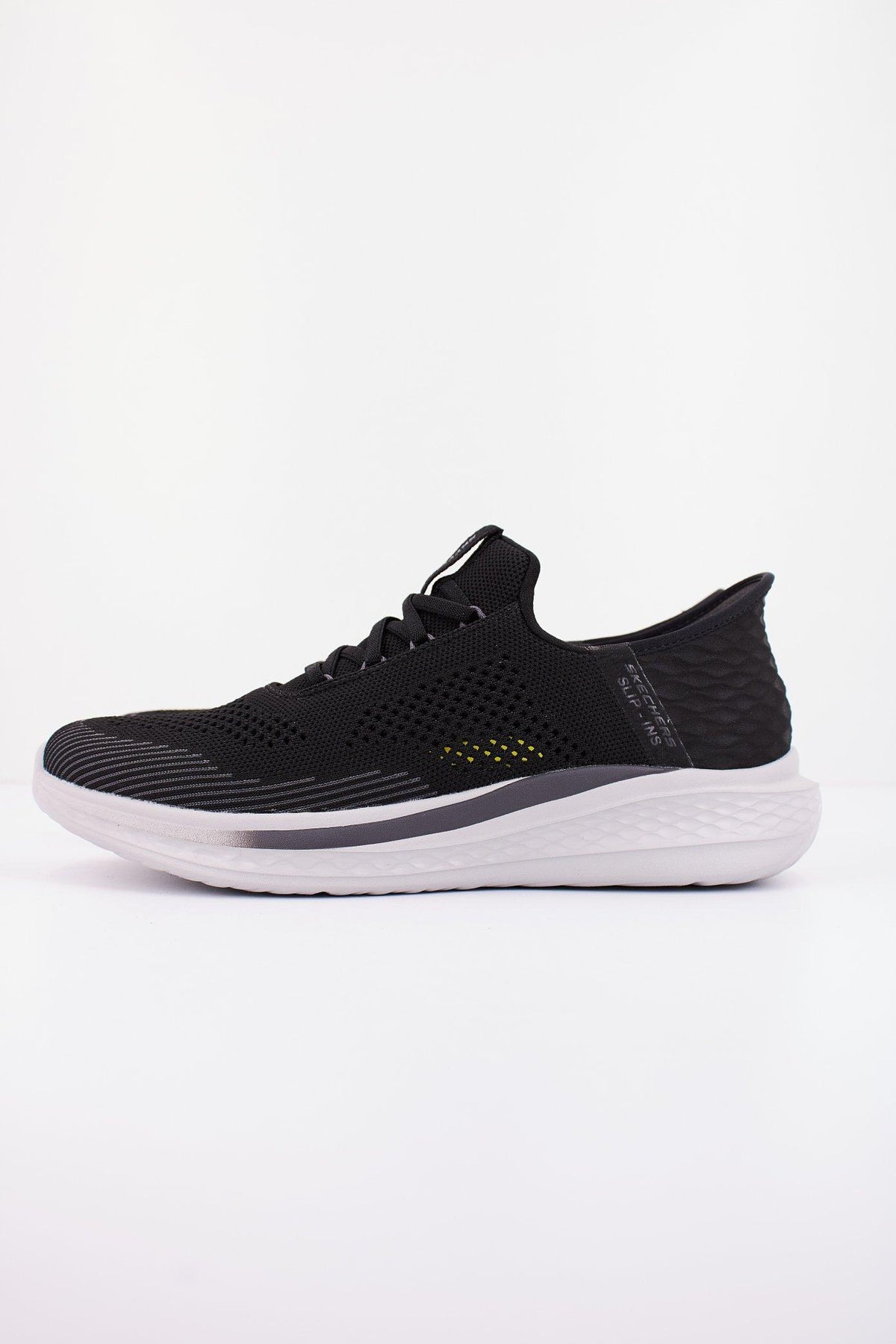 SKECHERS SPLI-INS SLADE en color NEGRO (1)