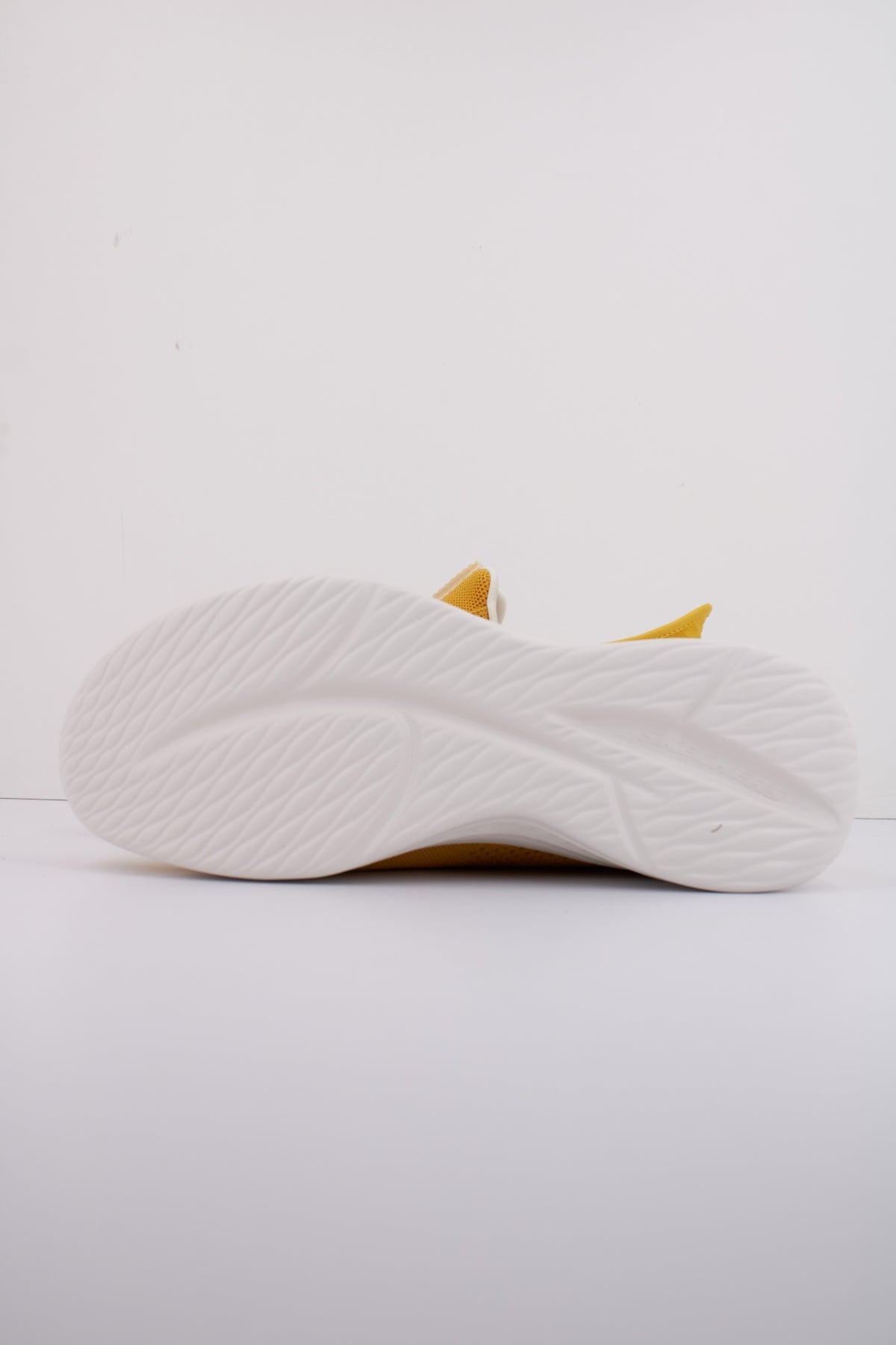 SKECHERS SLIP-INS SK SLADE en color AMARILLO (5)