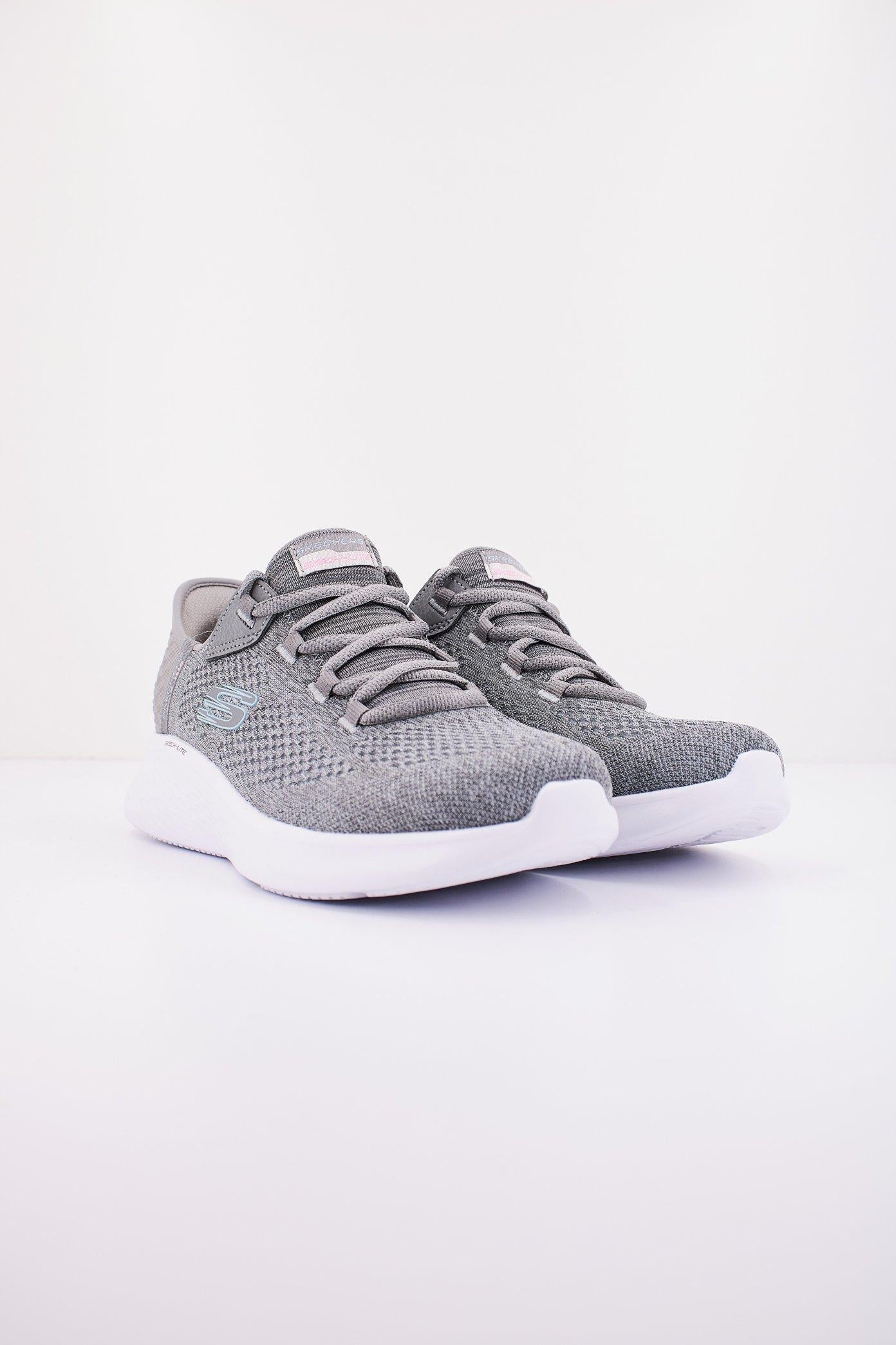 SKECHERS SLIP-INS S en color GRIS (2)