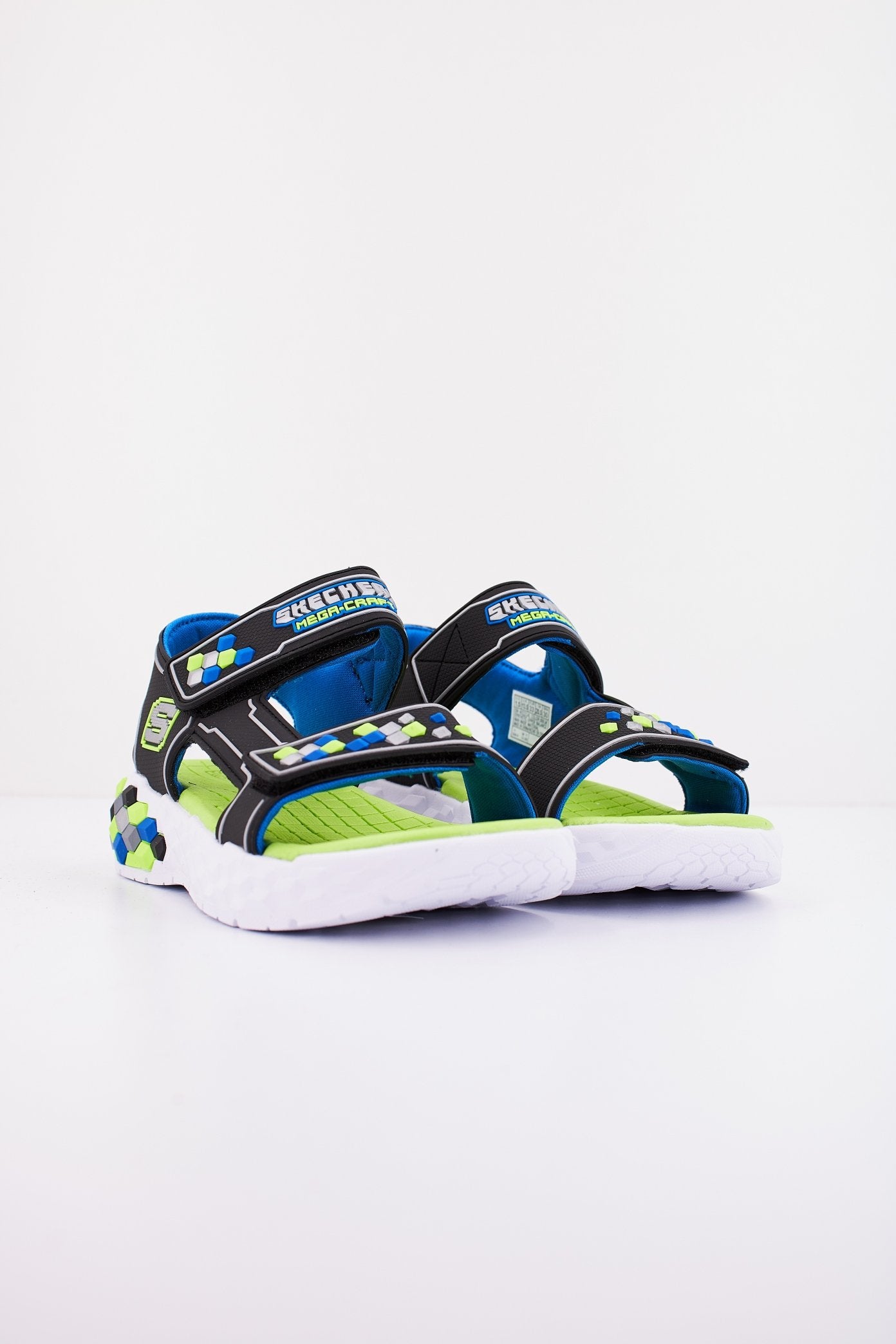 SKECHERS CUBOSHORE en color NEGRO (2)