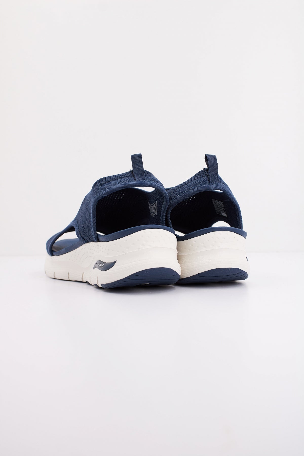 SKECHERS ARCH FIT en color AZUL (4)