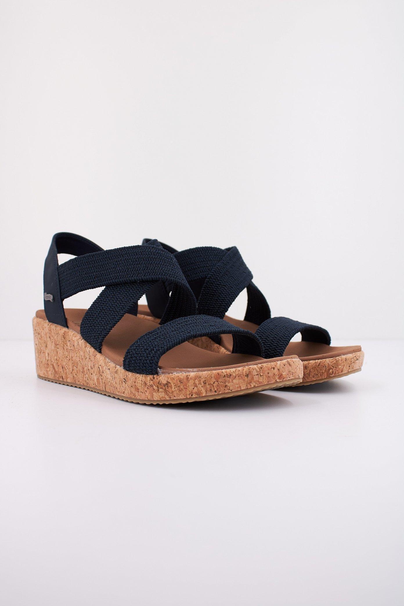 SKECHERS ARCH FIT BEVERLEE - LOVE STAYS en color AZUL (2)