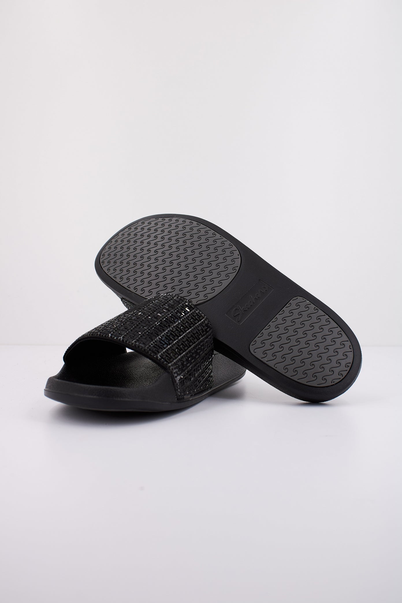 SKECHERS POP UPS-NEW SPARK en color NEGRO (4)