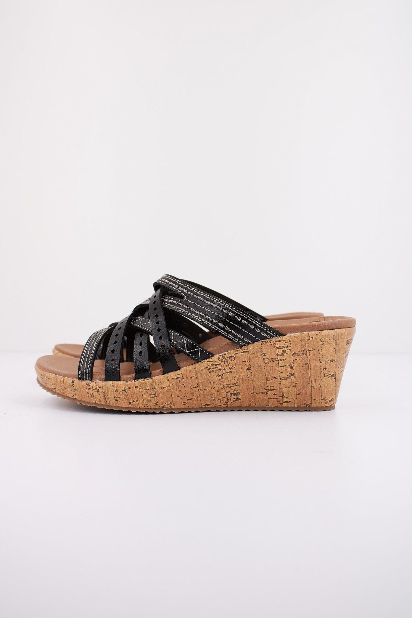 SKECHERS BEVERLEE - HOT SPRING en color NEGRO (1)