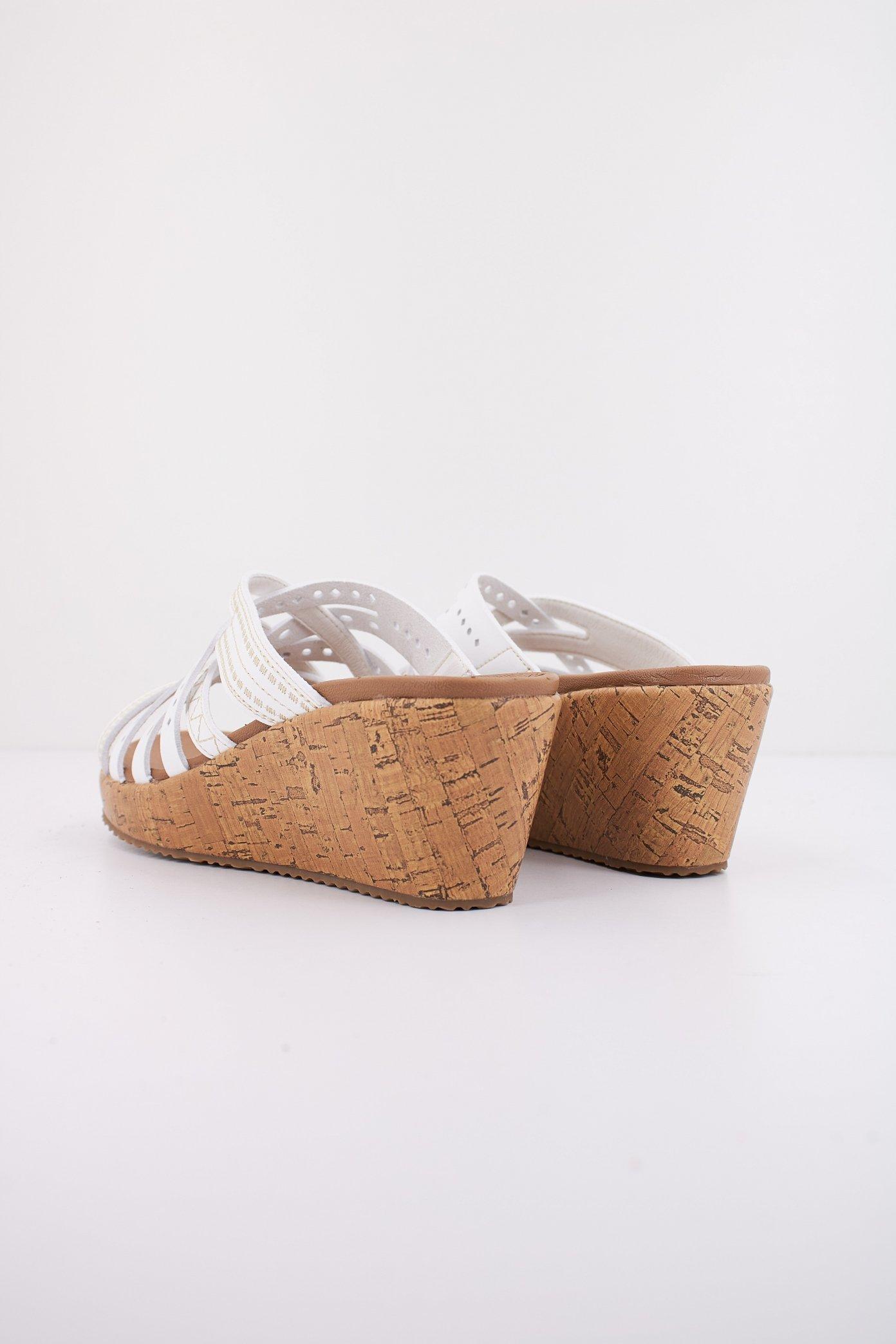 SKECHERS BEVERLEE - HOT SPRING en color BLANCO (3)