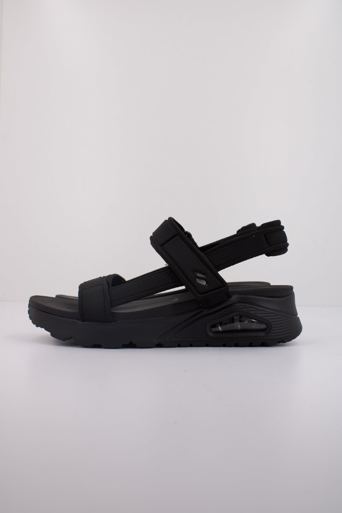 SKECHERS UNO SANDAL SUMMER STAND en color NEGRO (1)
