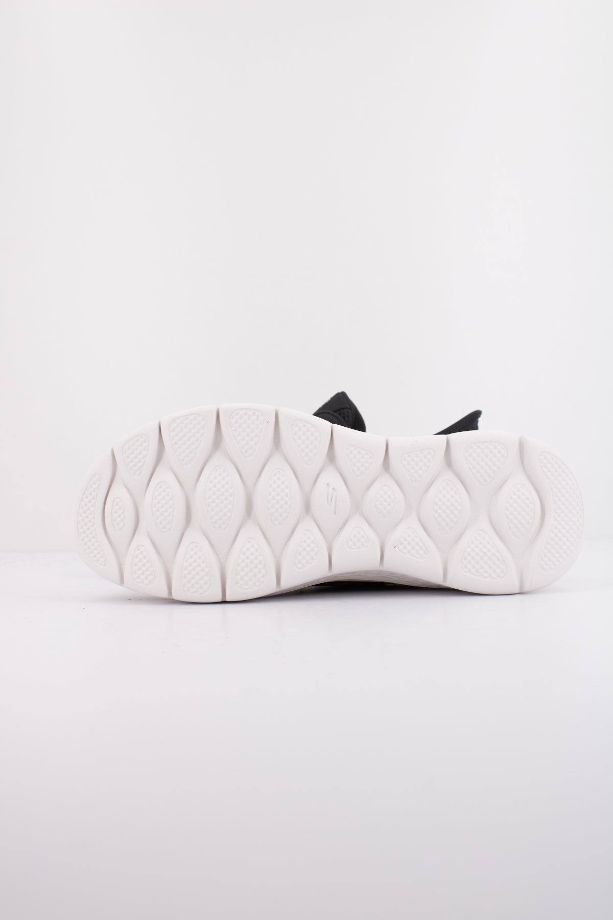 SKECHERS GO WALK FLEX GRAND ENTRY en color NEGRO (5)