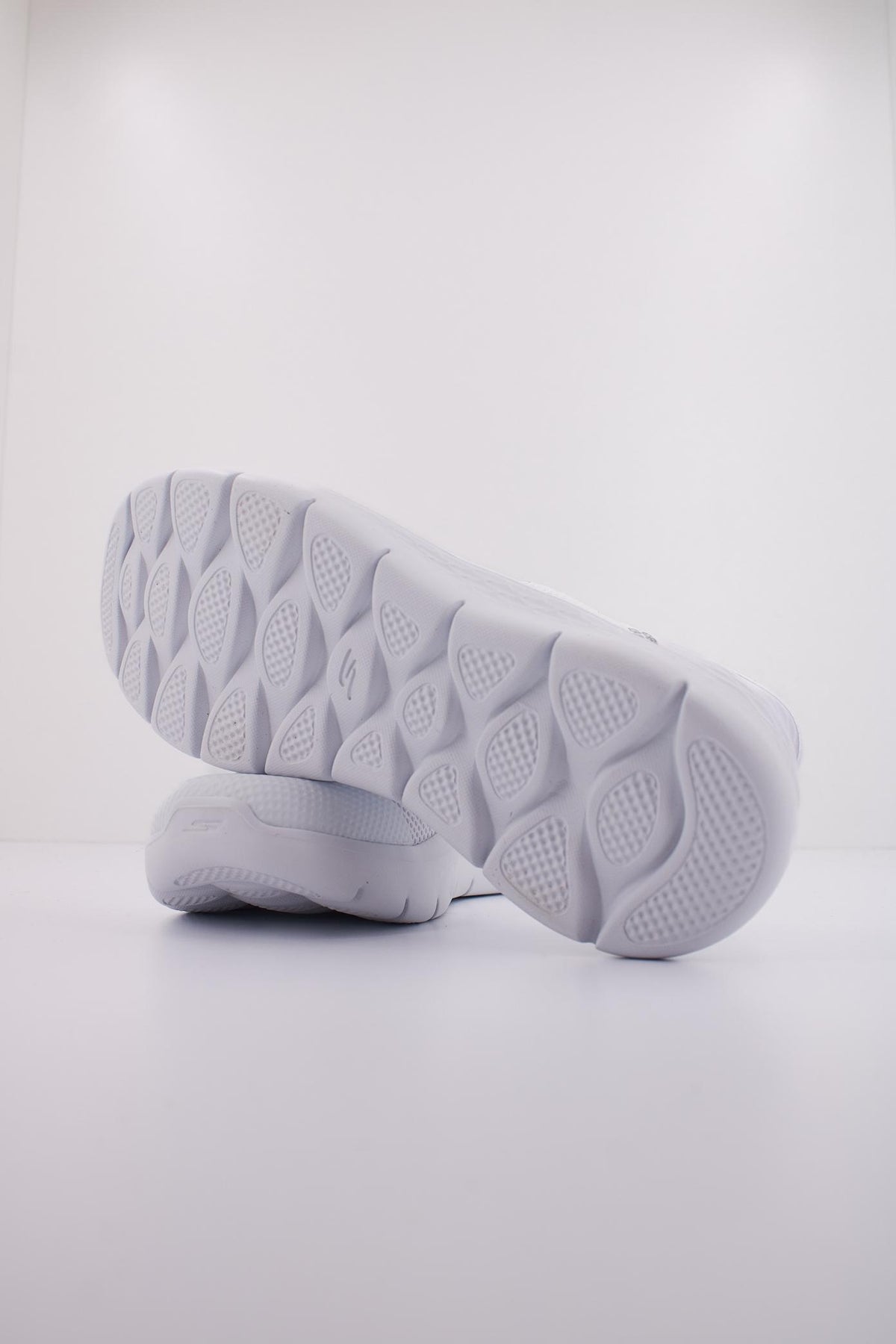SKECHERS GO WALK FLEX GRAND ENTRY en color BLANCO (5)