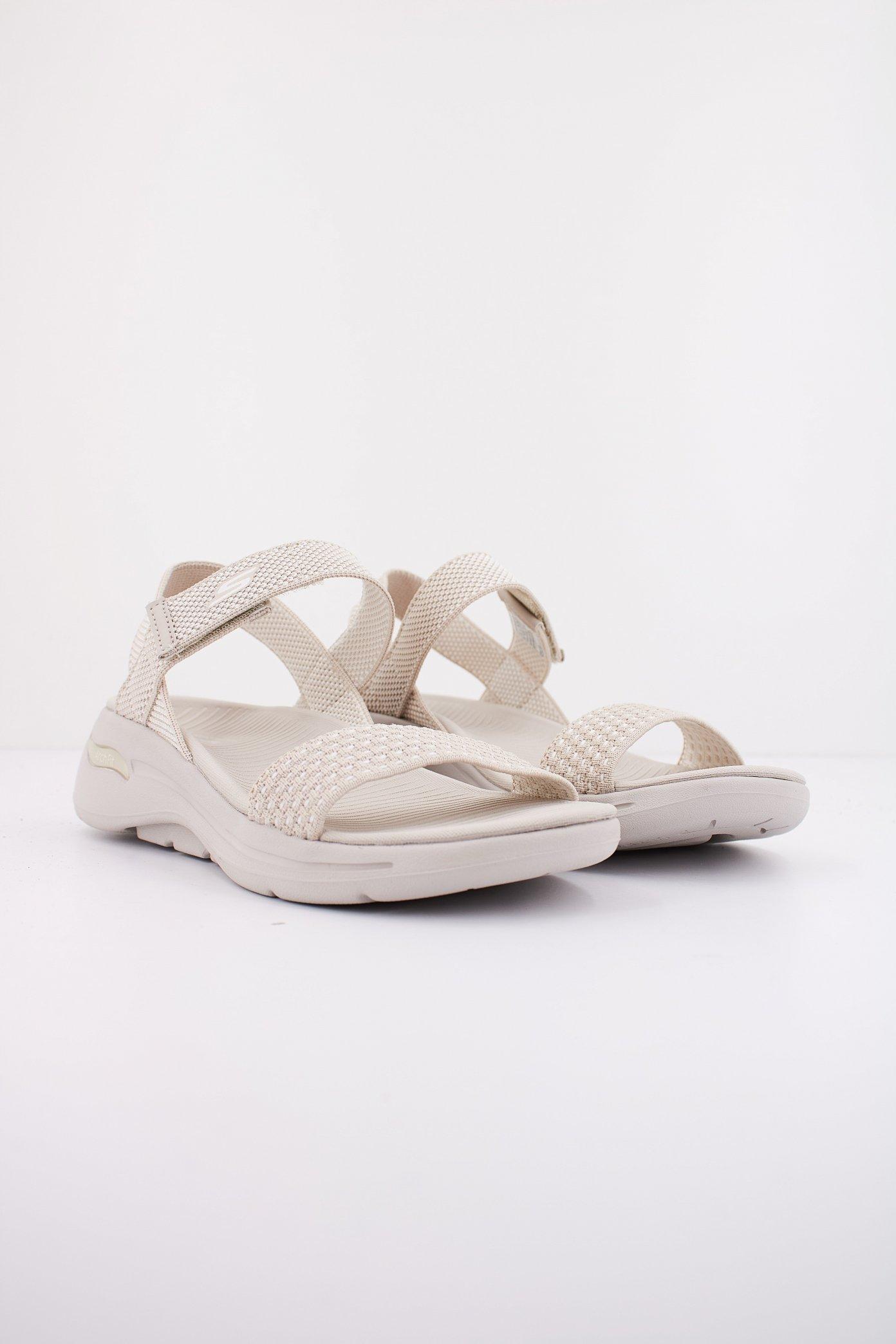 SKECHERS GO WALK ARCH FIT SANDAL en color BEIS (2)