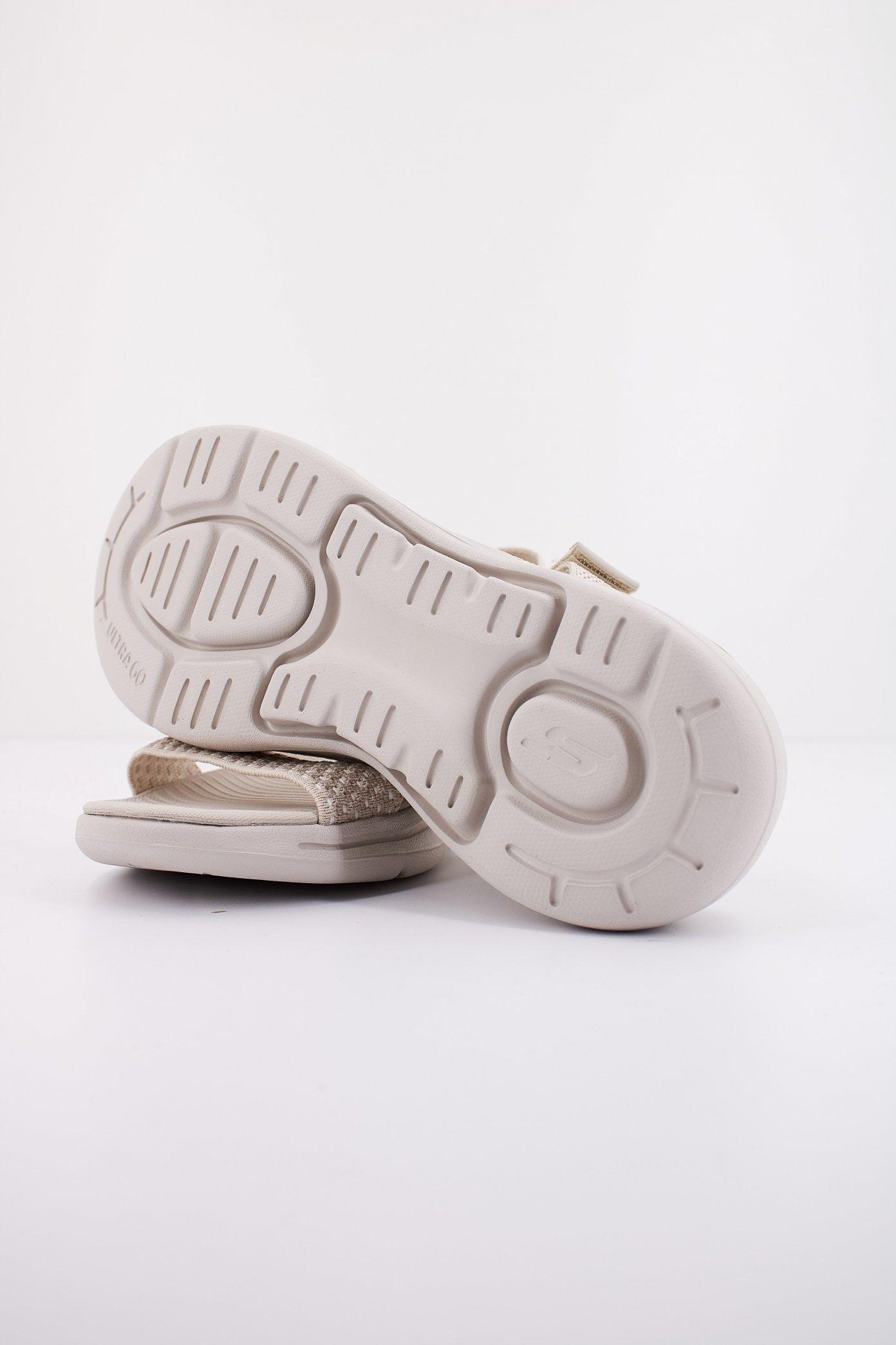 SKECHERS GO WALK ARCH FIT SANDAL en color BEIS (4)