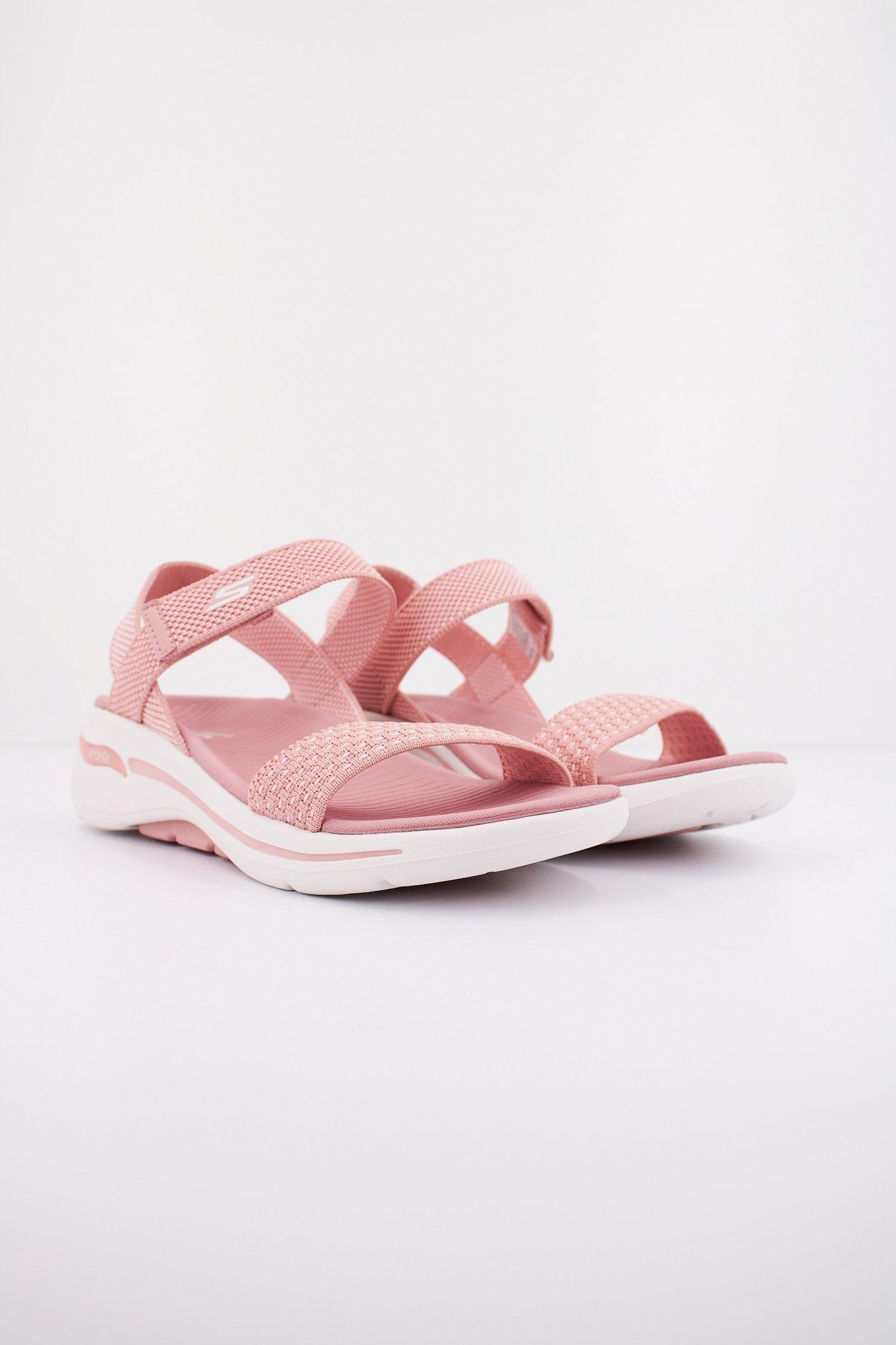 SKECHERS GO WALK ARCH FIT SANDAL en color ROSA (2)